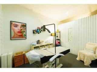LEASEHOLD - Tocumwal Skin and Body, NSW - 1P0519