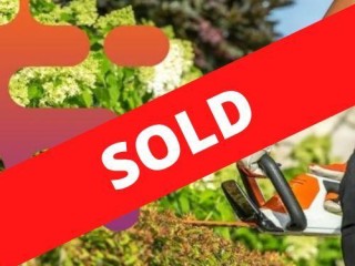 36196 Thriving Lawn & Garden Maintenance Business  Flexible & Profitable