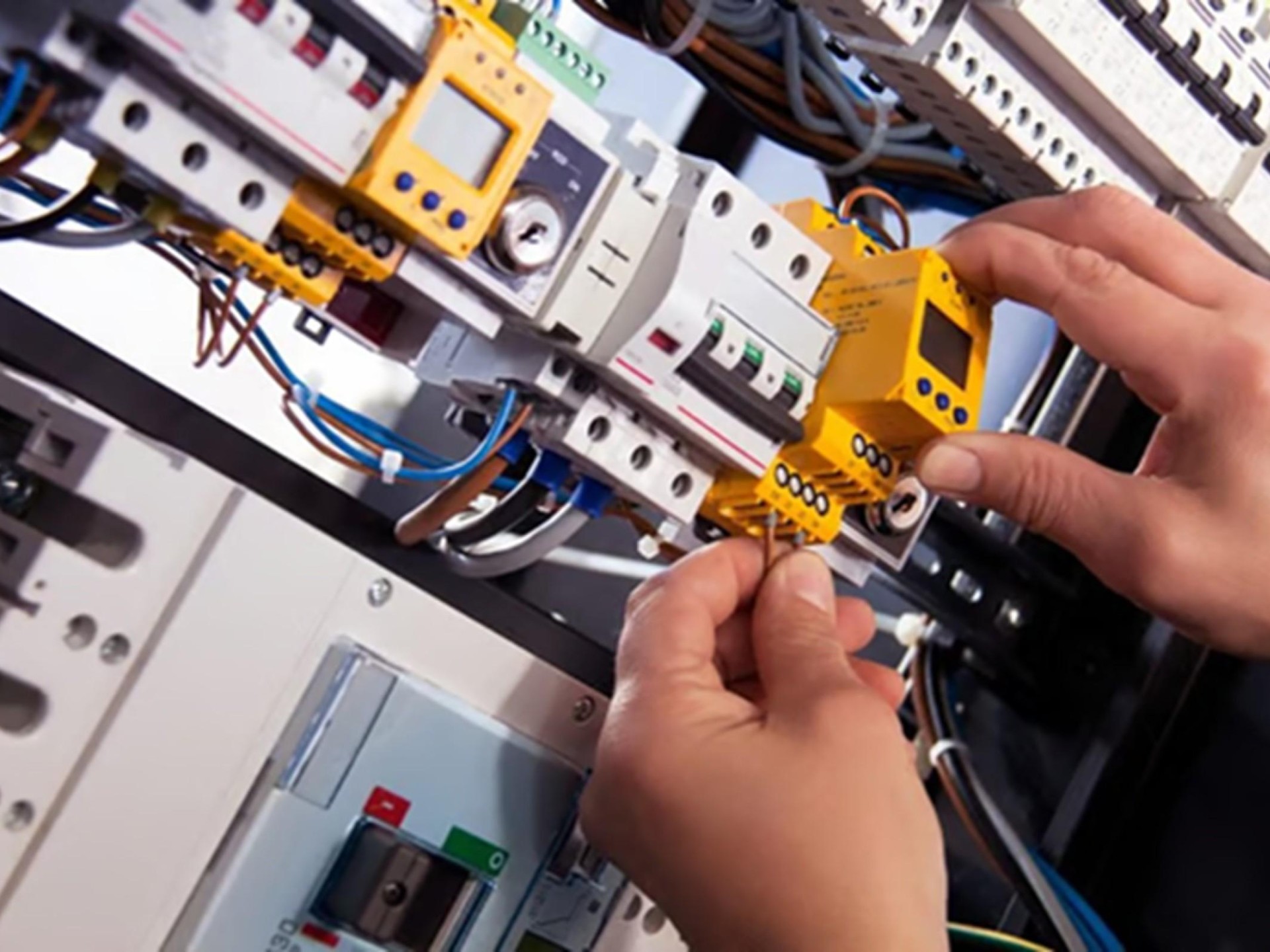 Electrical Contracting – Always 670510 3
