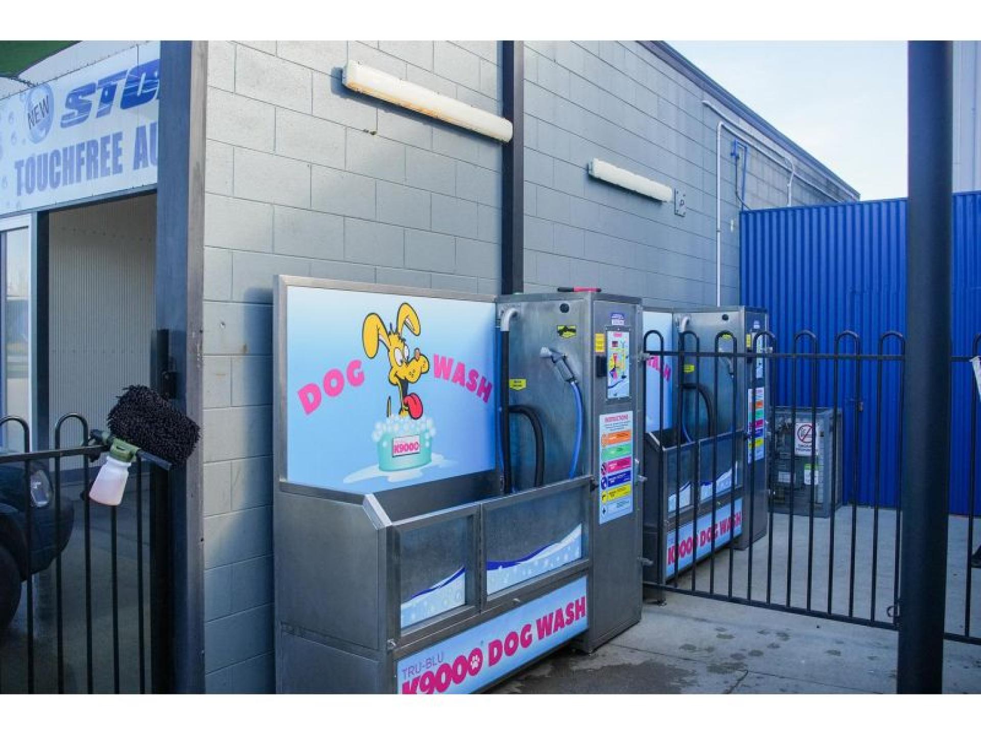 Supported By Leading National 670672 3