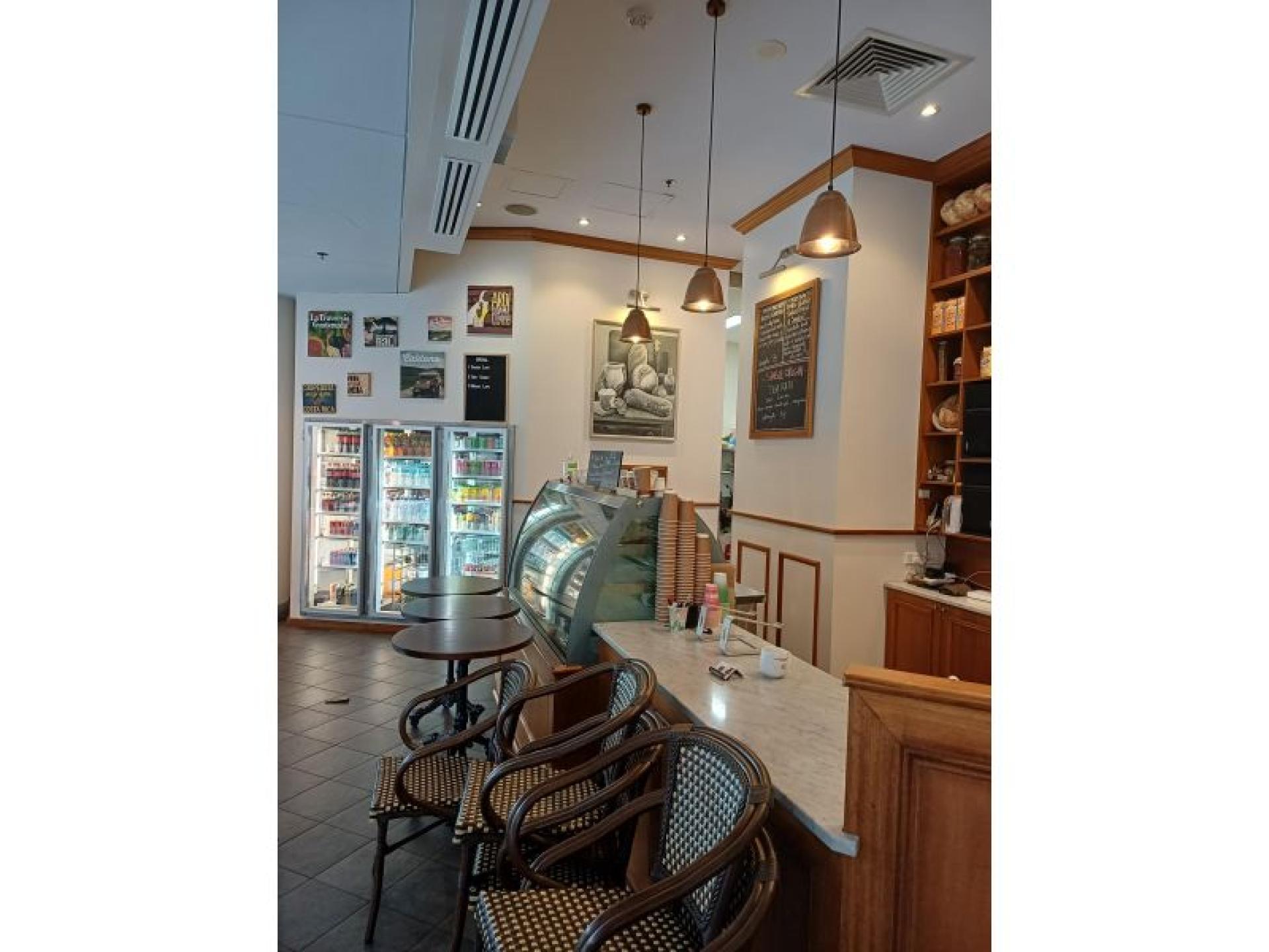 Cbd 5 Day Cafe 670695 3