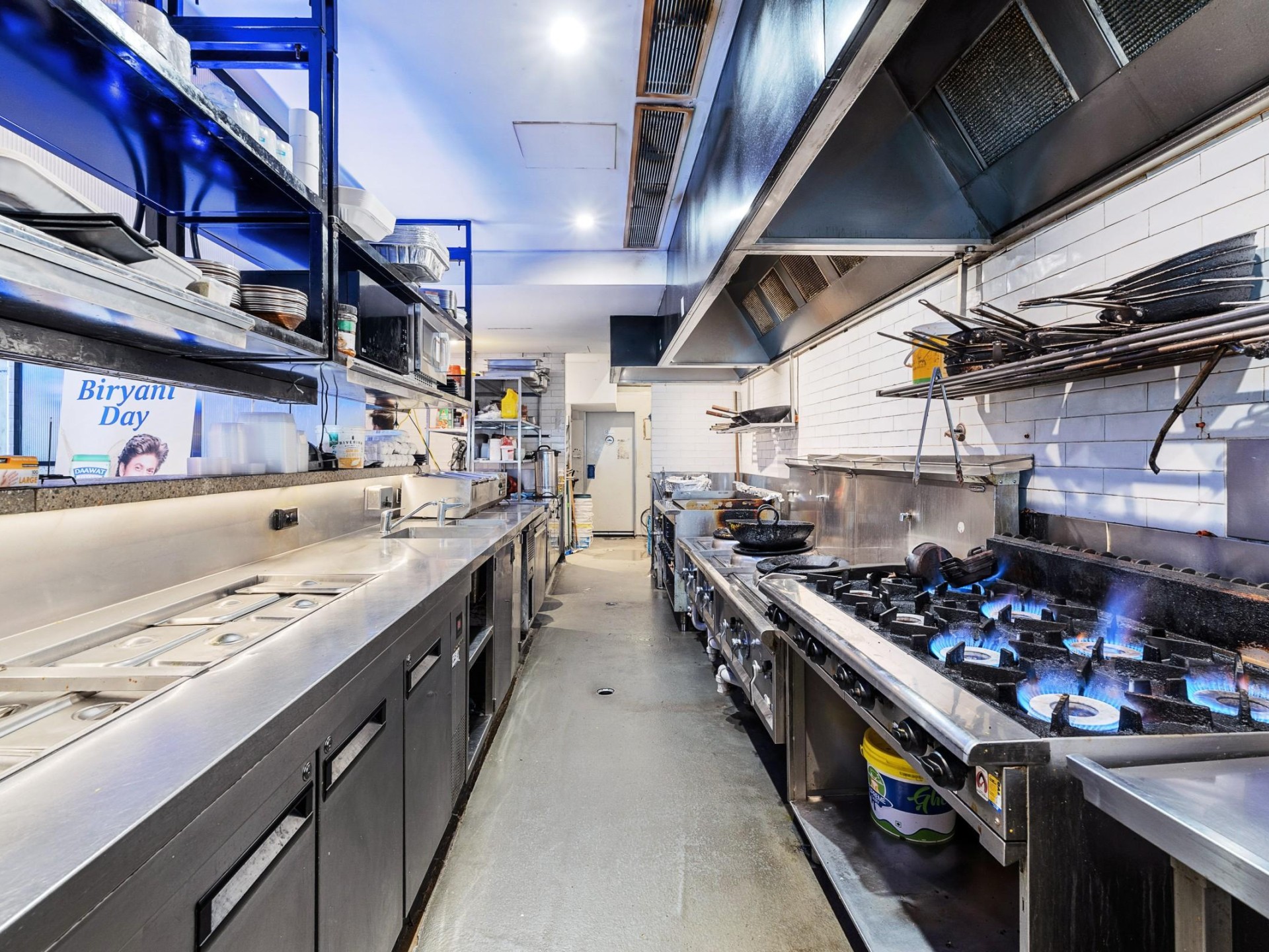 Spectacular 2-storey Waterfront Gem 670751 2