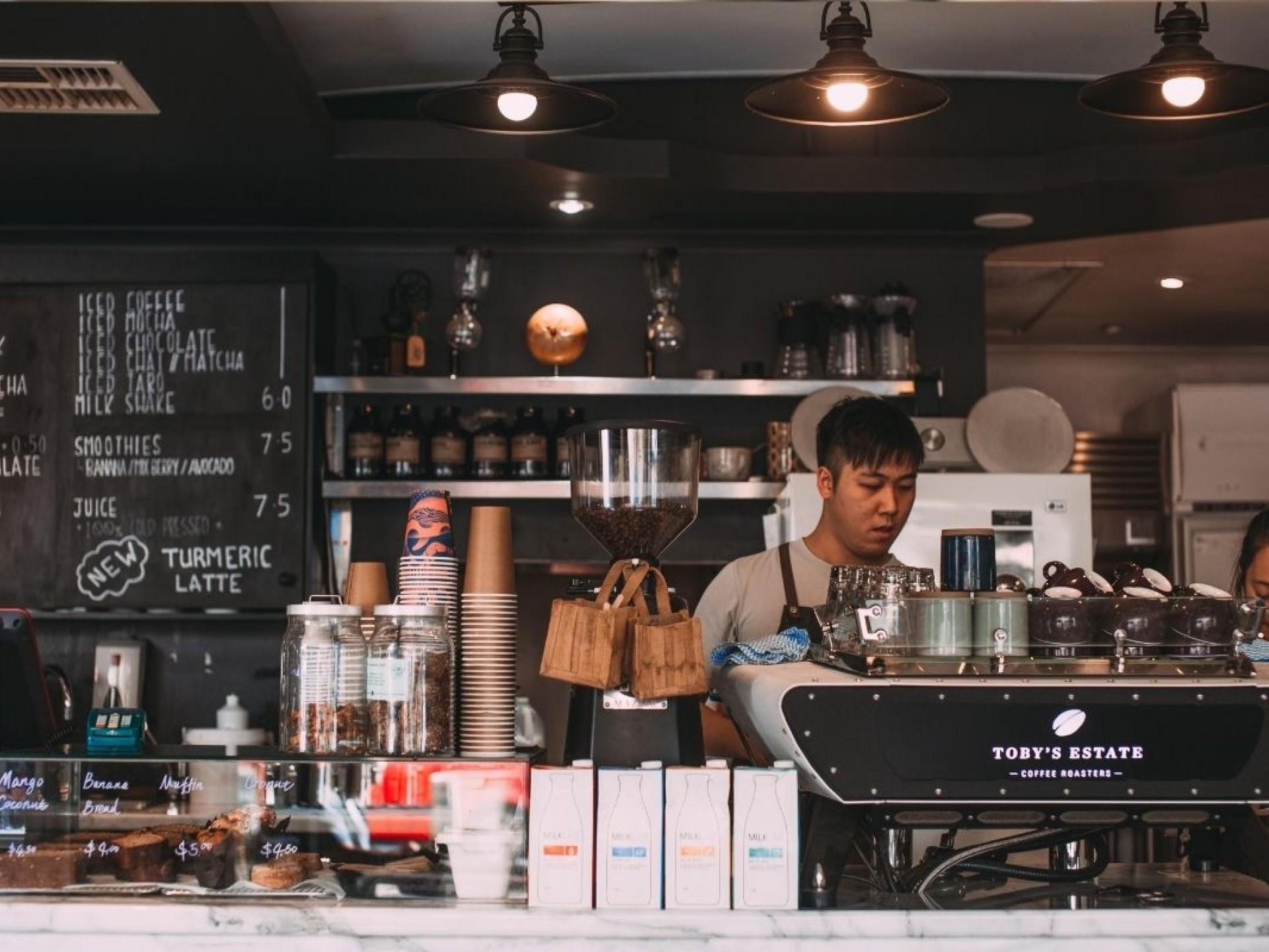 Under Contract - High-performing 671025 1