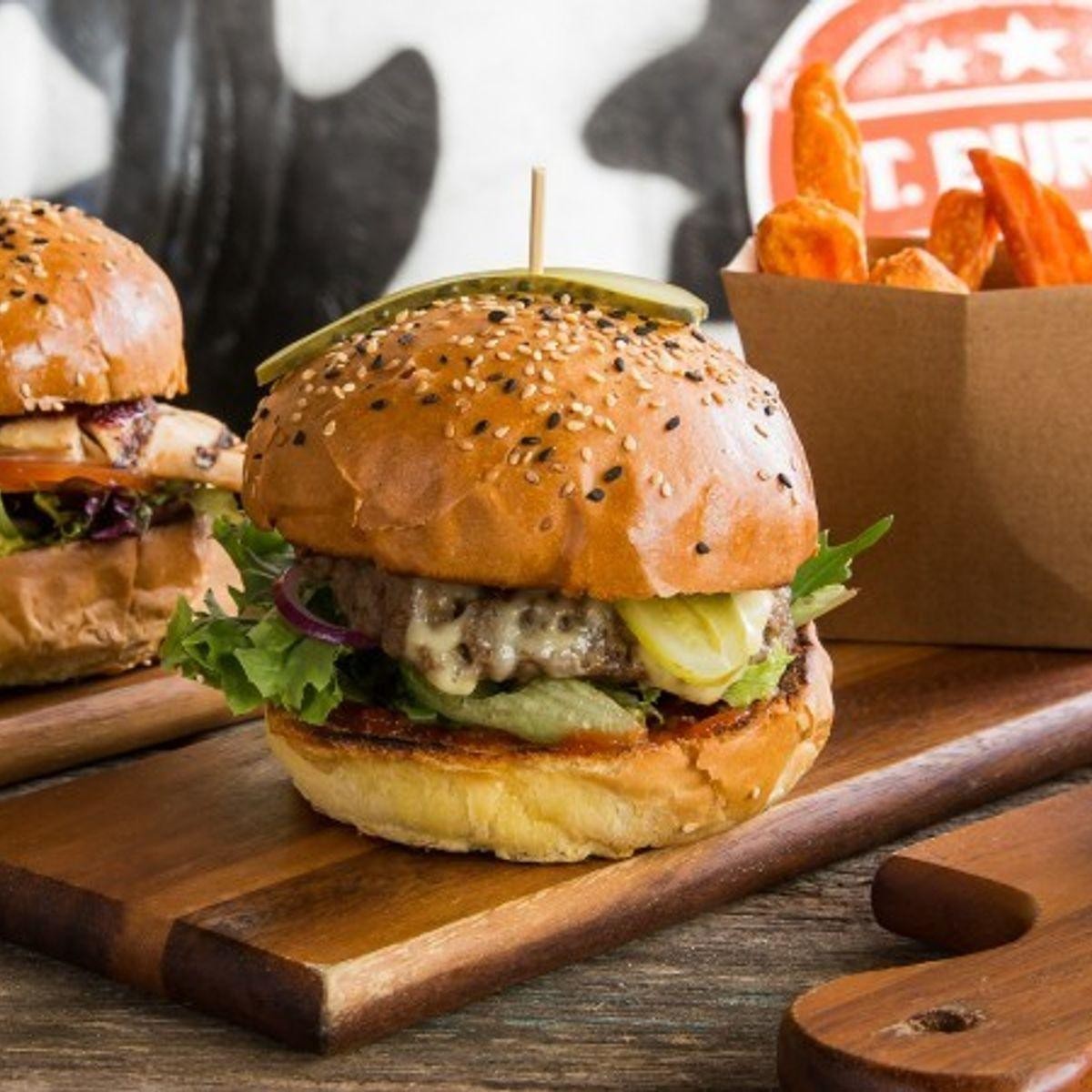 Master Franchise Opportunity - 671153 3