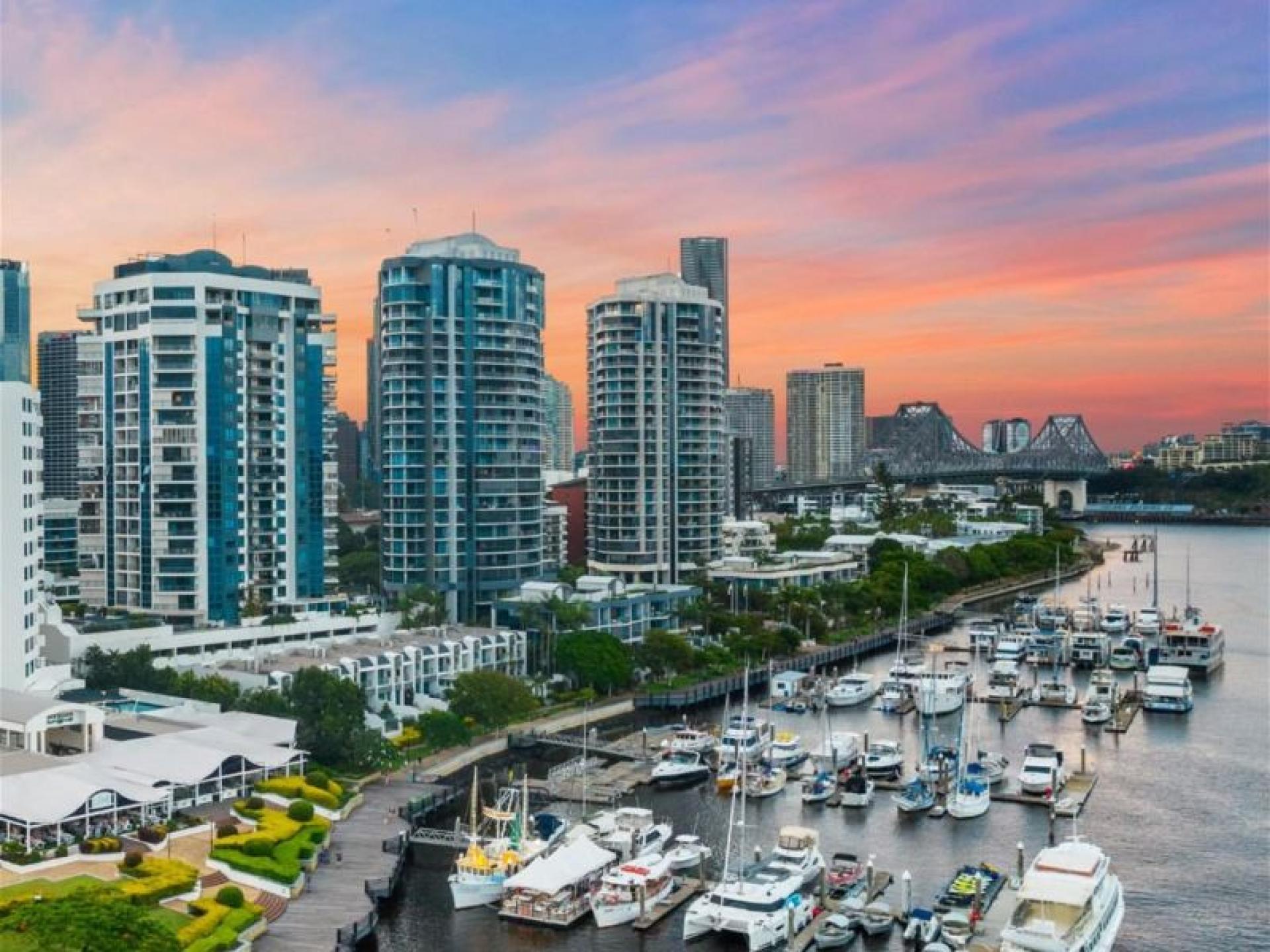 Waterfront Investment - Dockside 671249 1