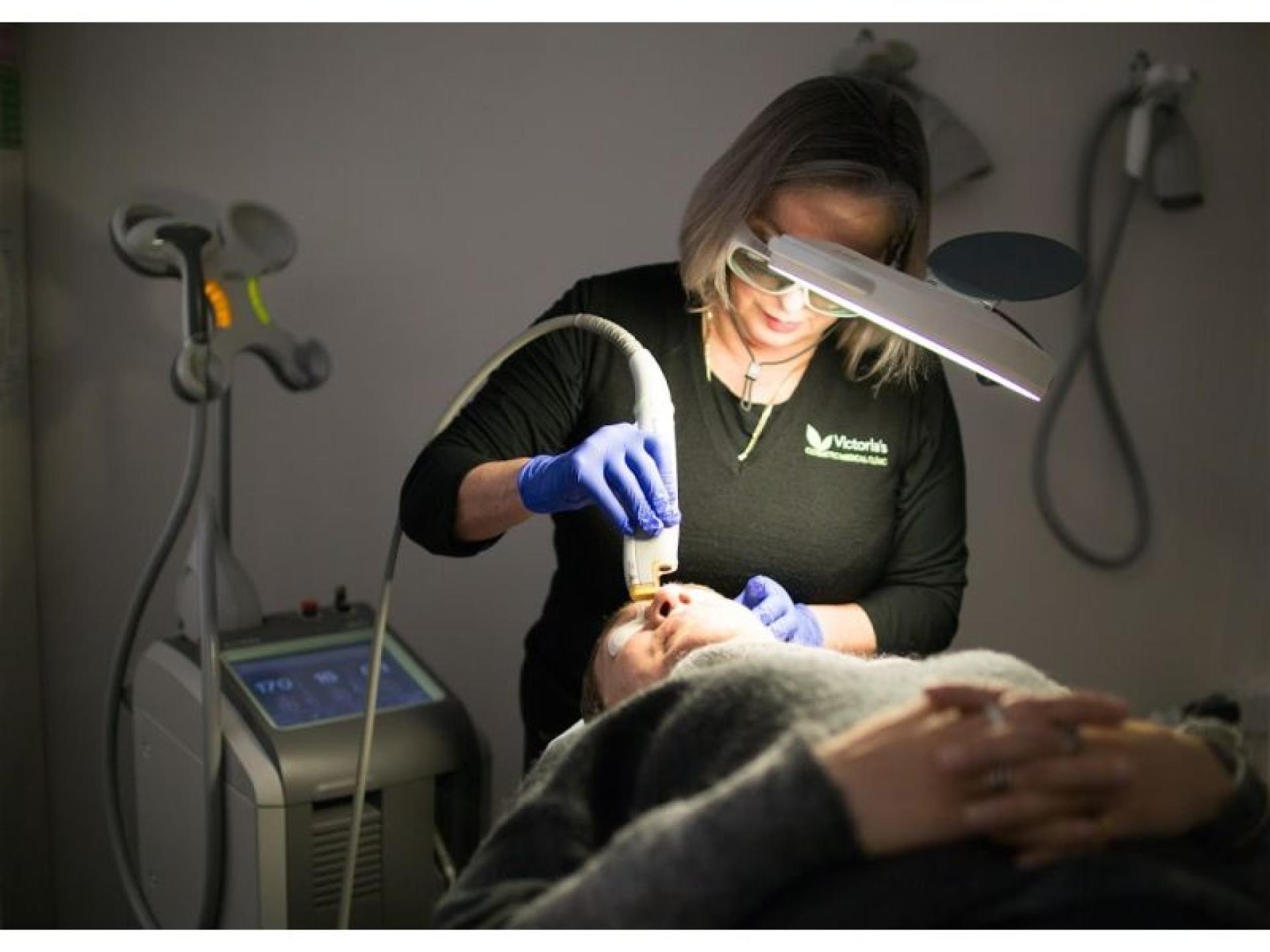 Cosmetic Medical Clinic - 671391 3