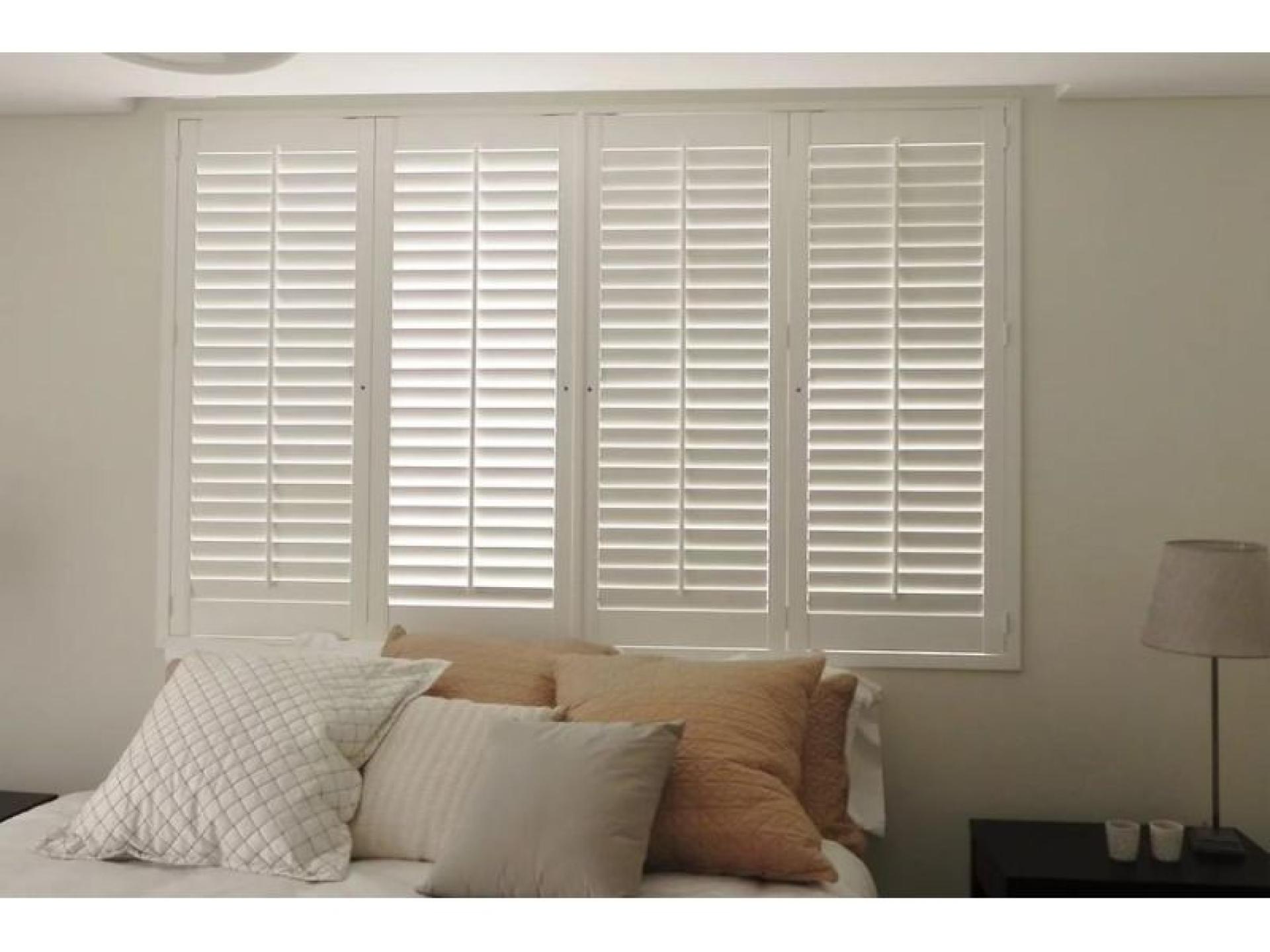 Curtain And Blind Retailer 671441 3