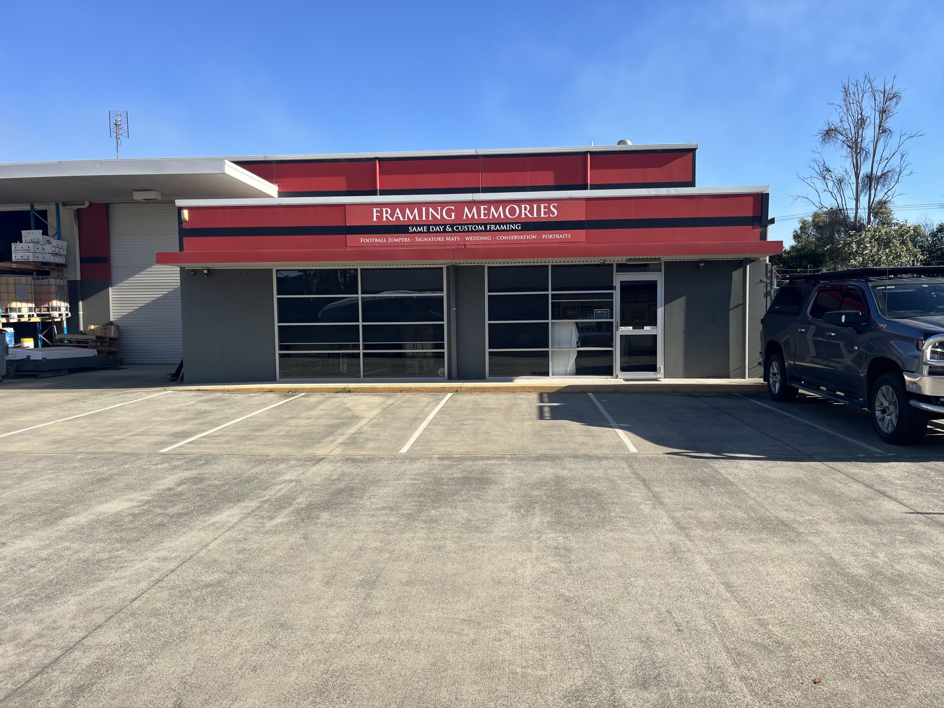 Custom Picture Framing And 671658 1