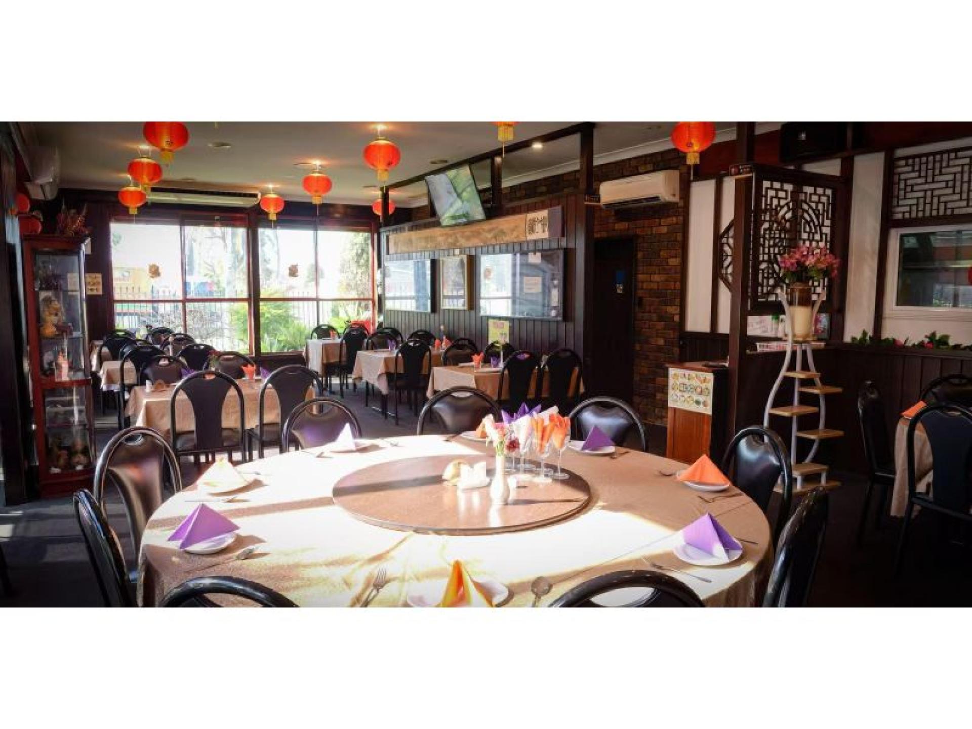 Charming Family Restaurant For 671769 2