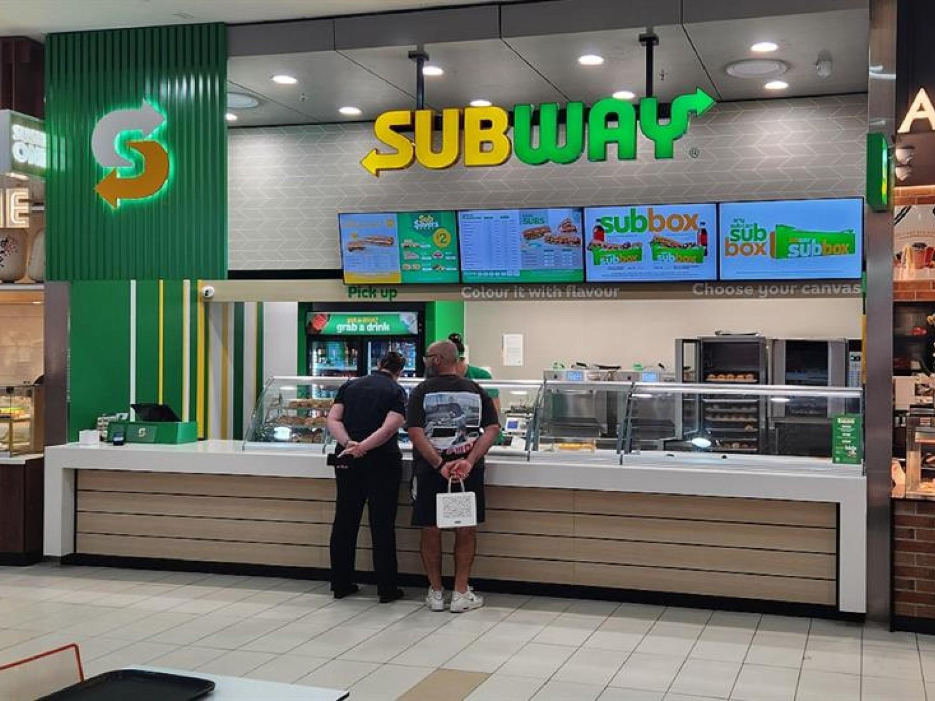 Subway Hyperdome Back On 671903 2