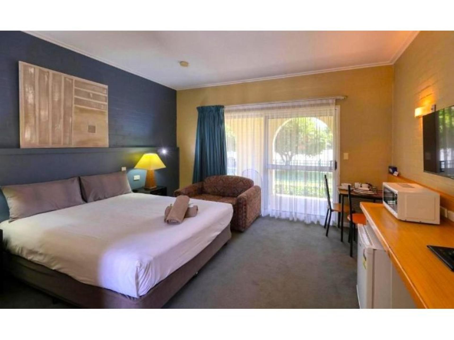 Sold - Bishops Lodge 671926 2