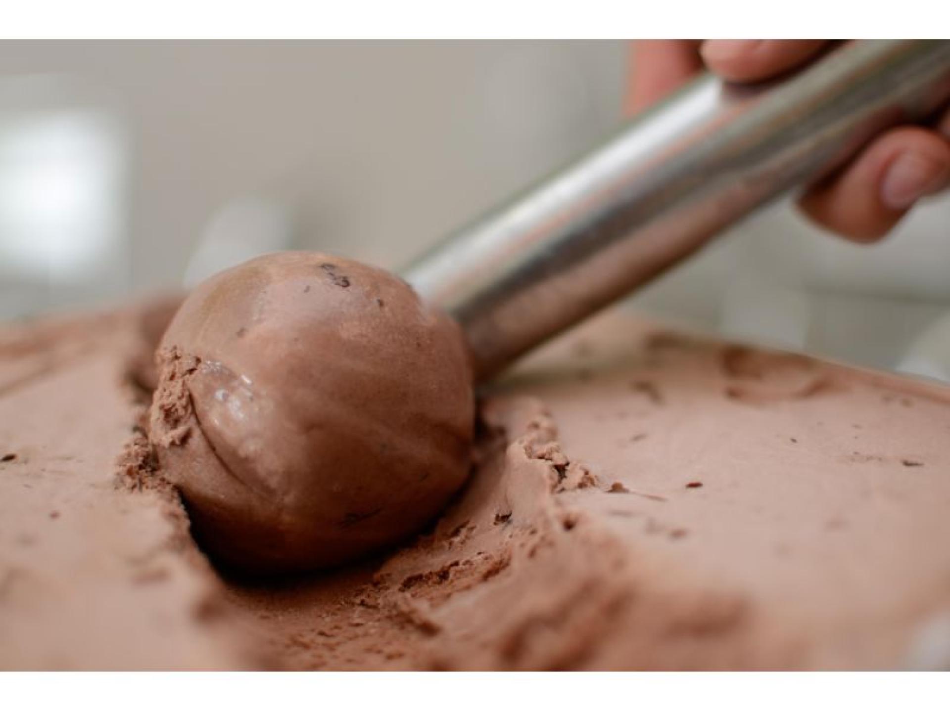 Under Offer: Premium Gelato 672110 3
