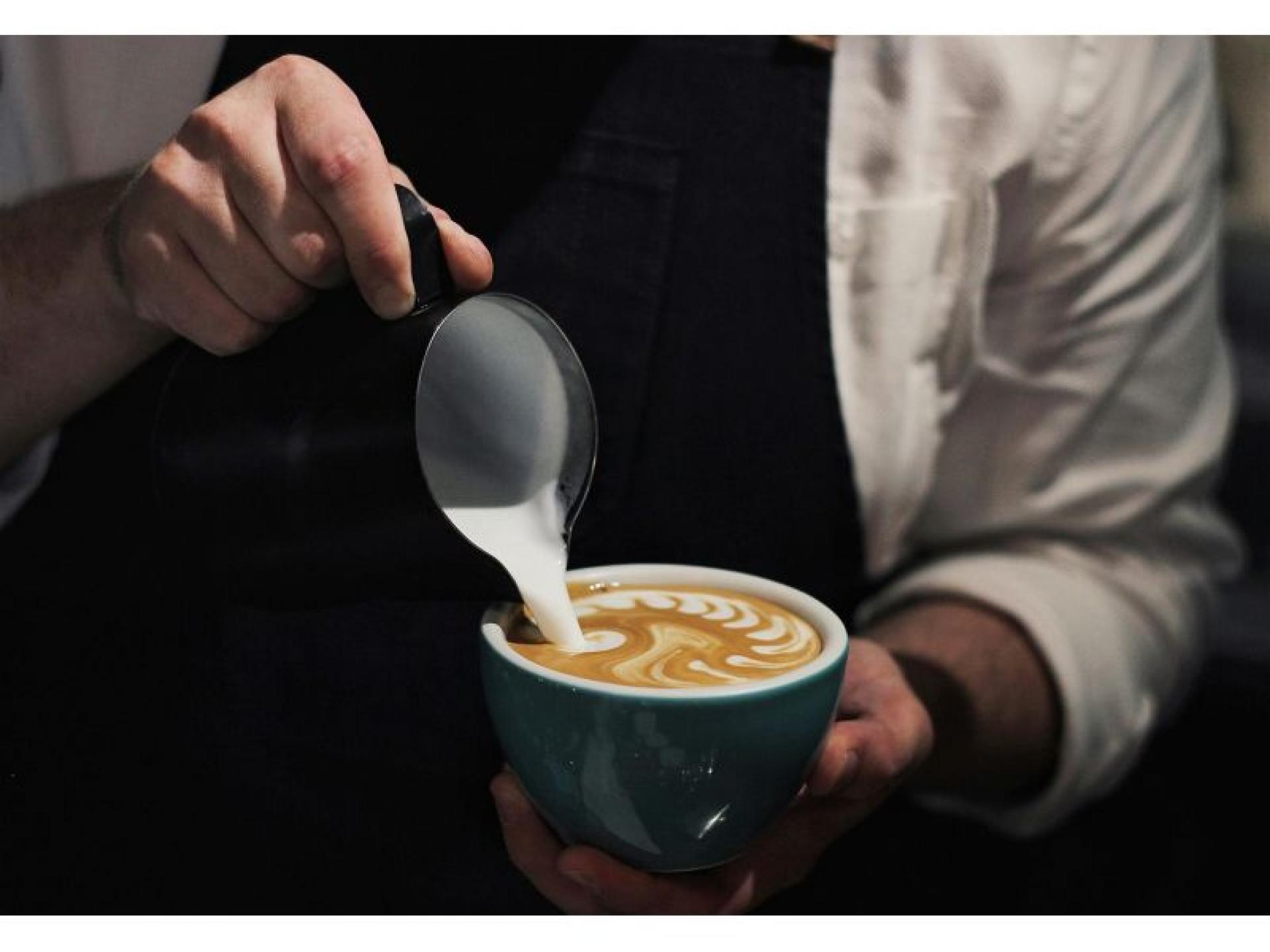 High-performing Cafe And Restaurant 672323 3