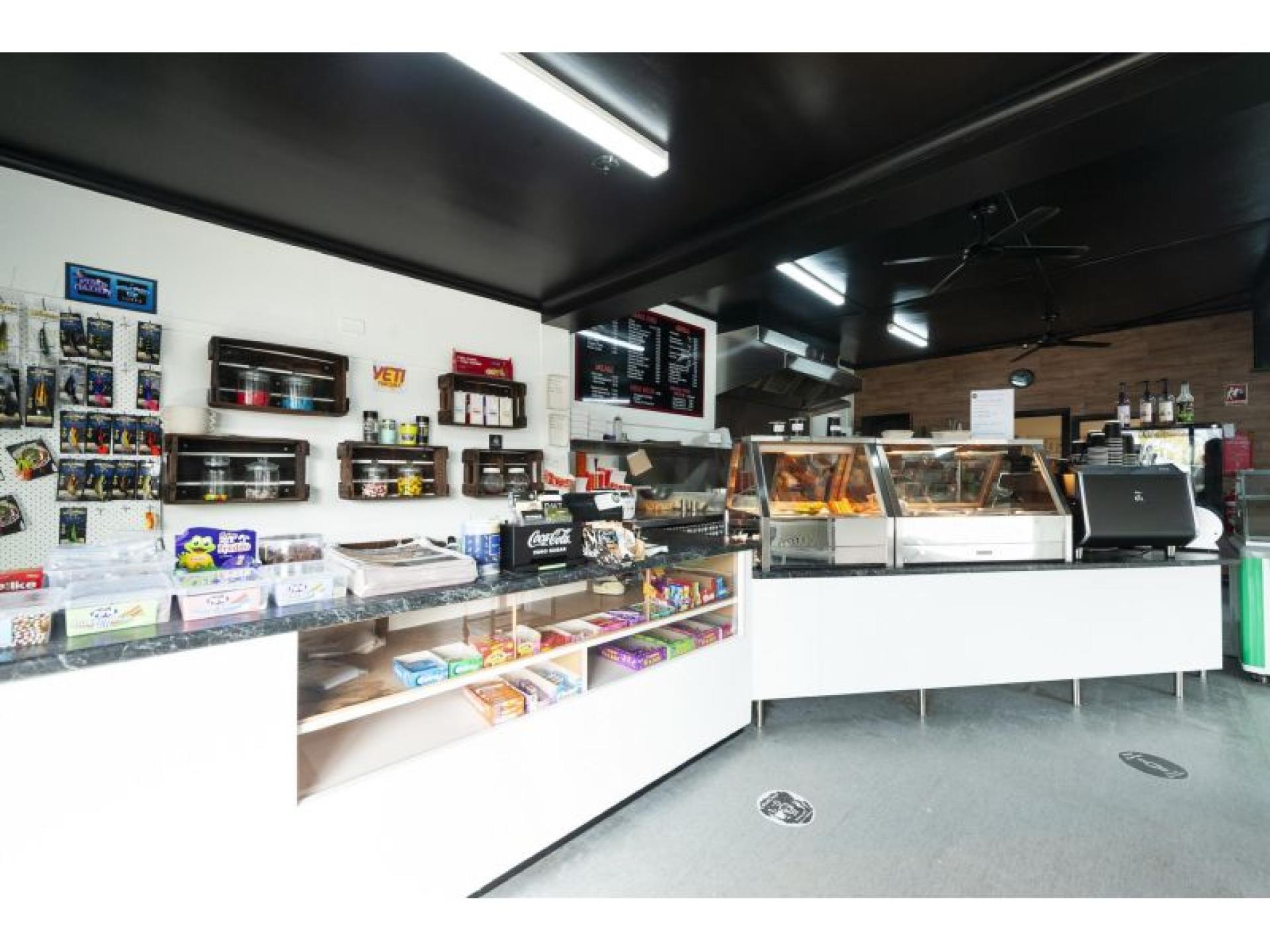 Cafe Business & House 672334 3