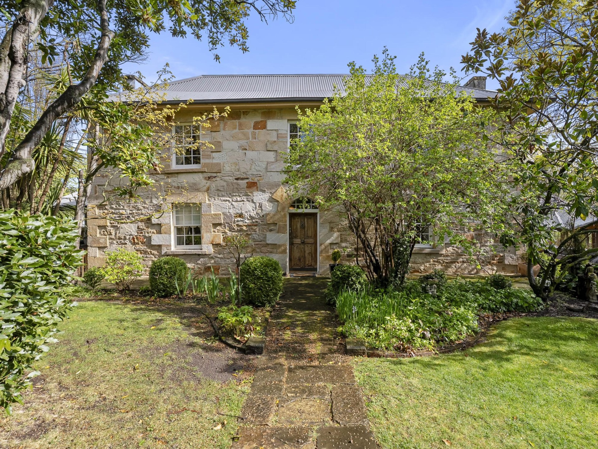 "stonefield Estate" An Exceptional 672414 2
