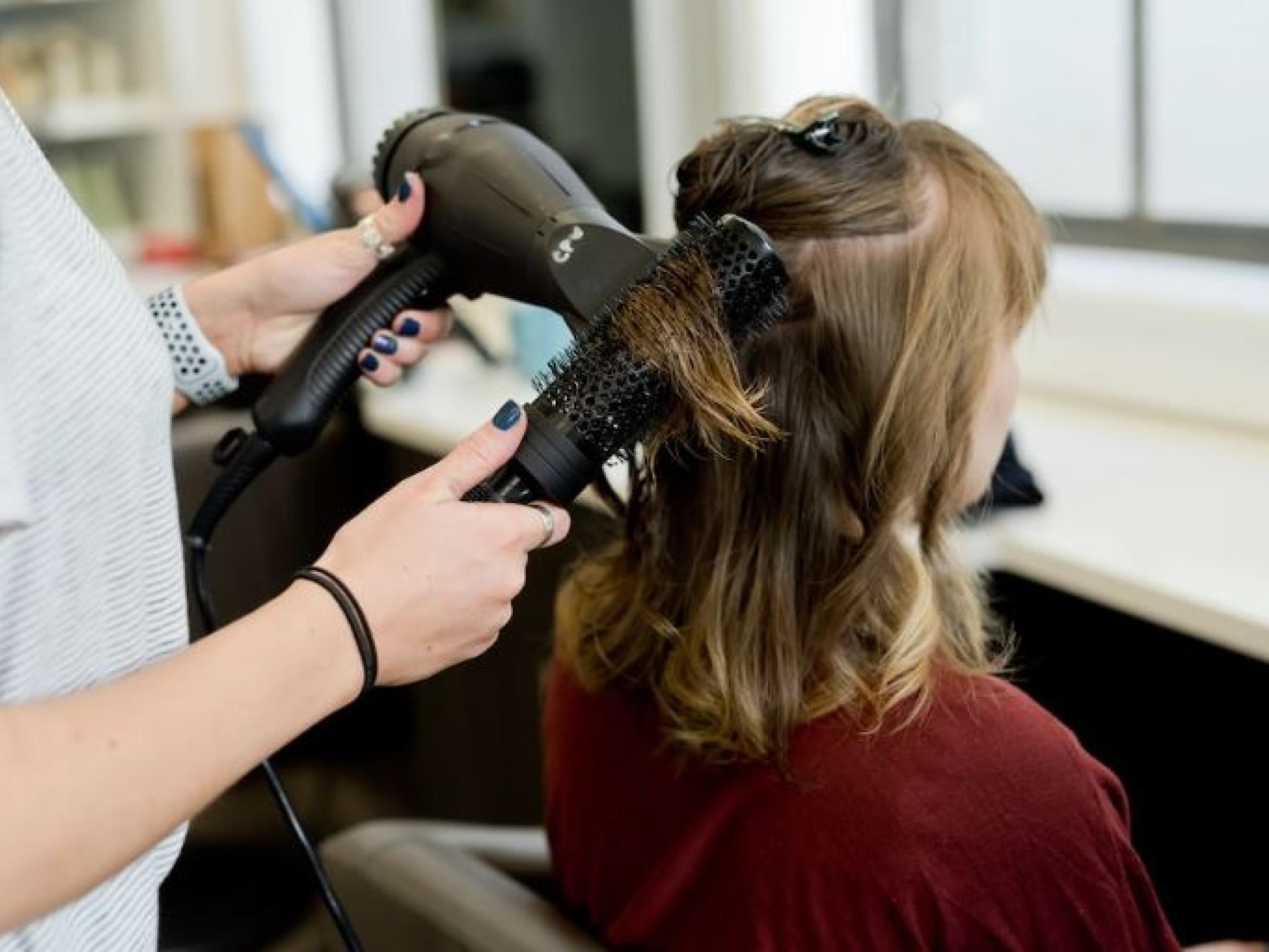 Thriving Hair & Beauty 672508 1