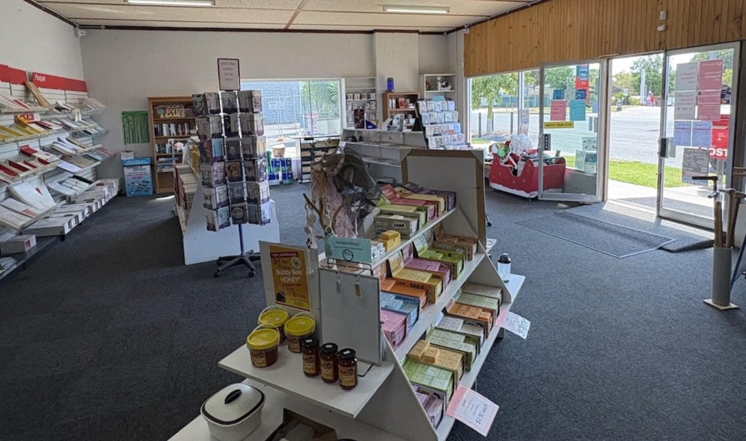 Licensed Po & Mail 672563 2