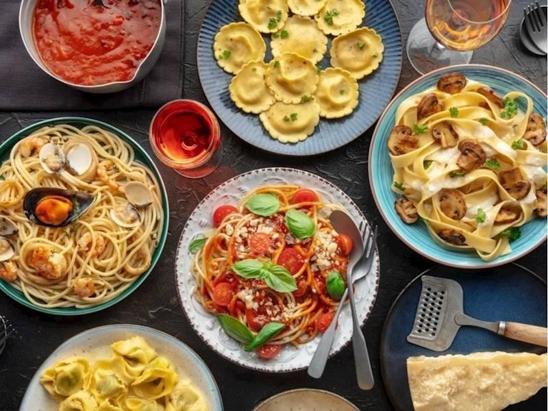 Iconic Italian Pizza Restaurant 673310 2