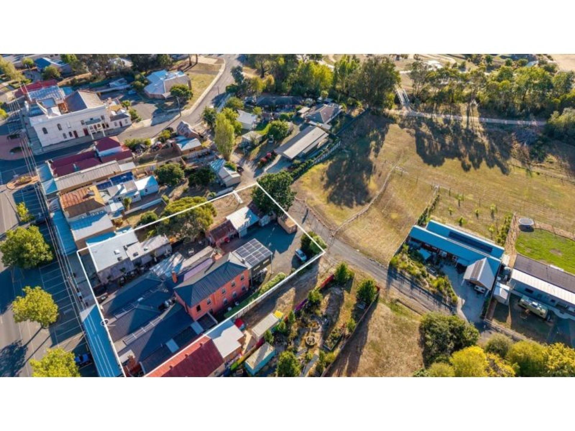 Iconic Freehold Hotel – 673518 3
