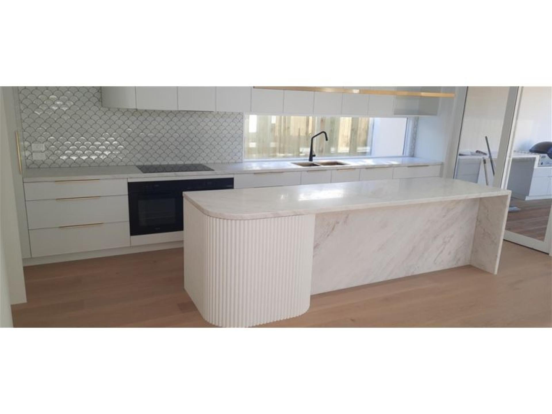 Cabinet Designer / Manufacturer 673579 1