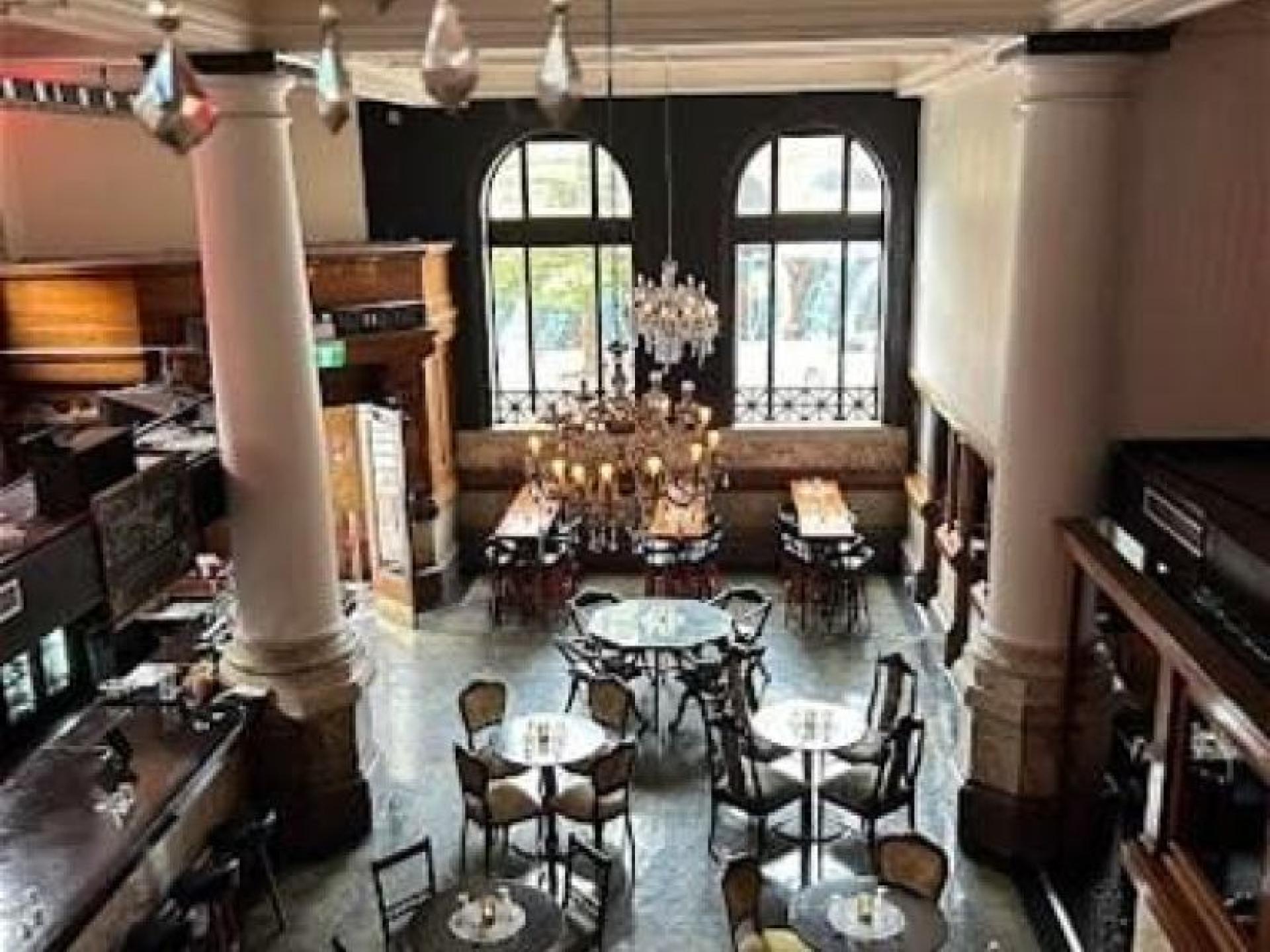 Upscale Cocktail Bar In 673602 3