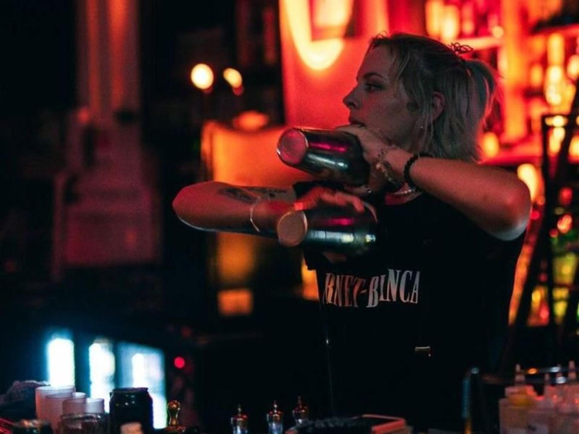 Upscale Cocktail Bar In 673602 2
