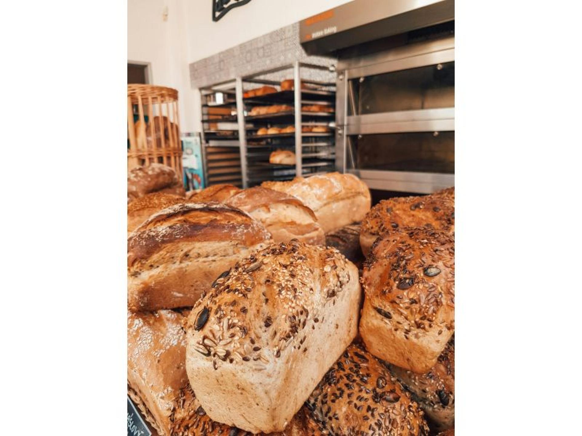 Established Two-decade Old Bakery 673625 2