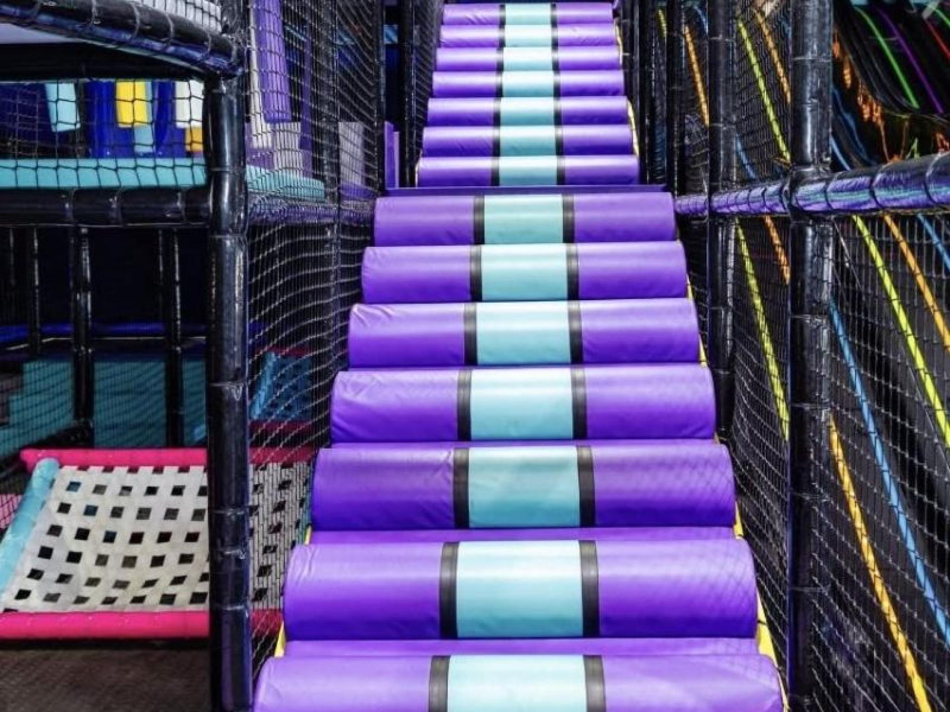 Established Vibrant Indoor Kids 673712 1
