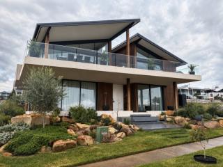 Blue-Chip Commercial Glazing Business. $1.76M Turnover – Central Coast