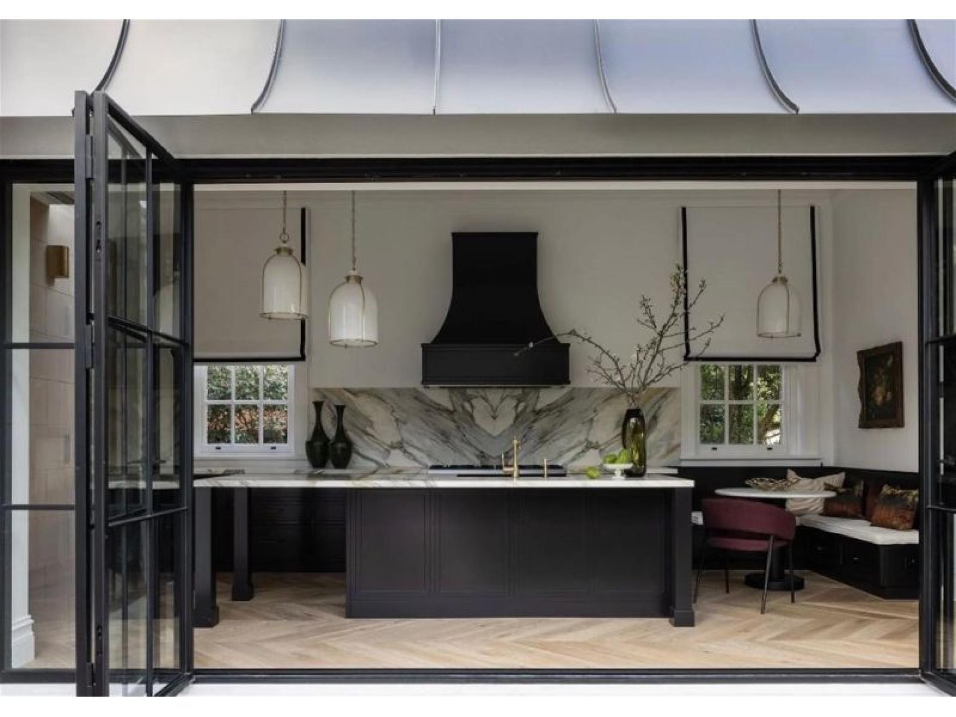 Sydney's Premier Luxury Interior 673901 3