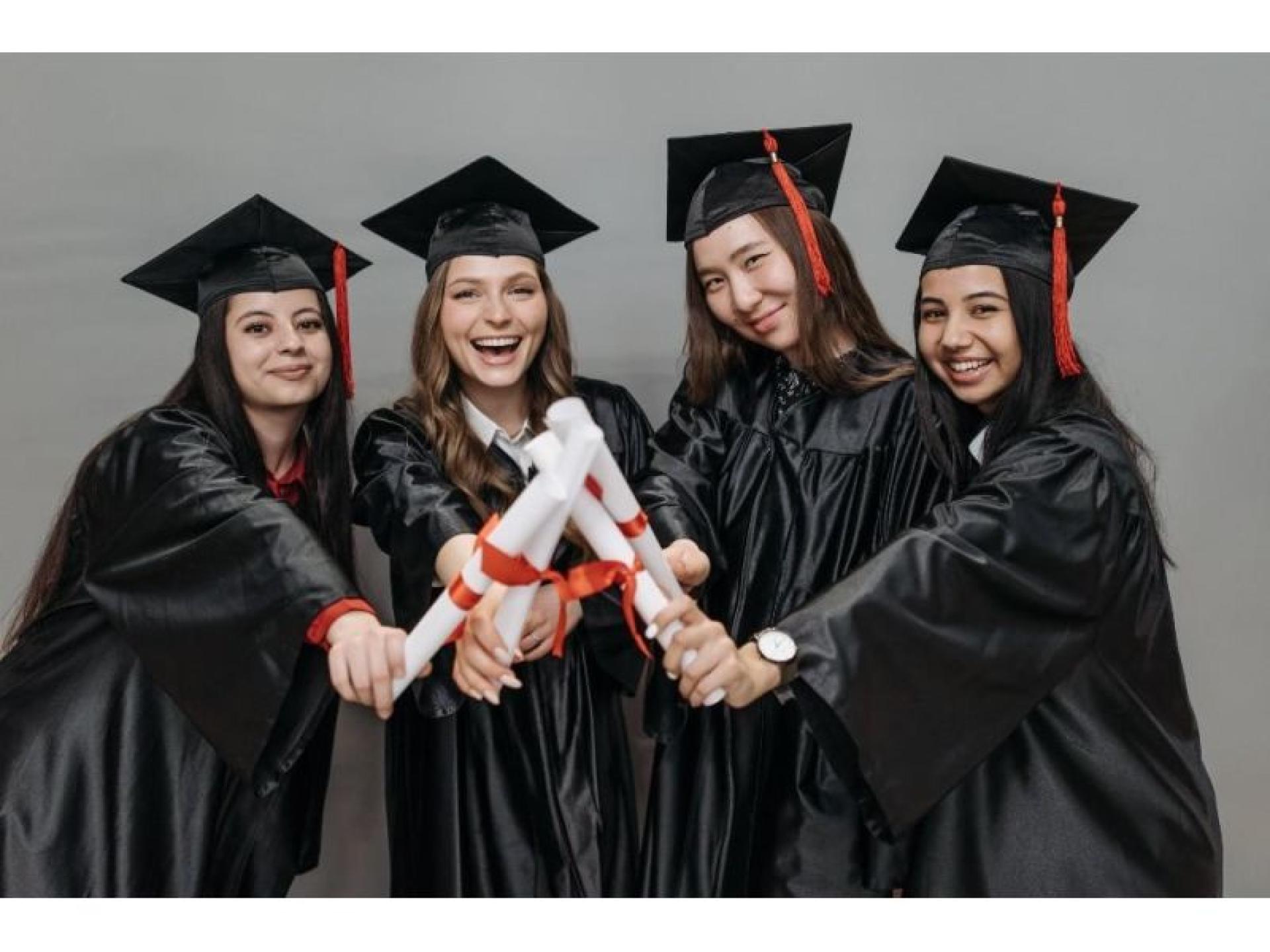 Highly Profitable School Photography 673953 3