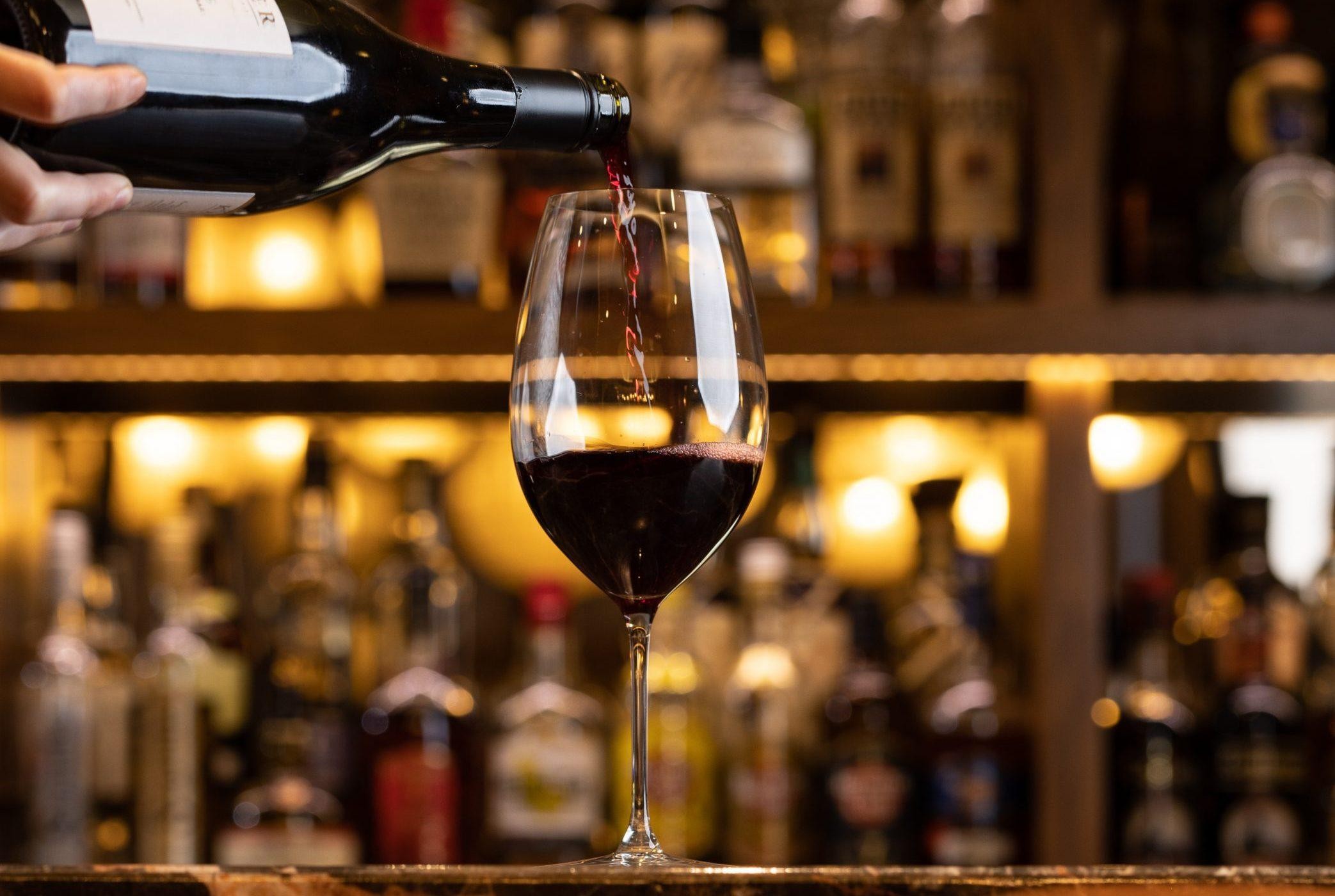 Pizza & Wine Bar 674236 3