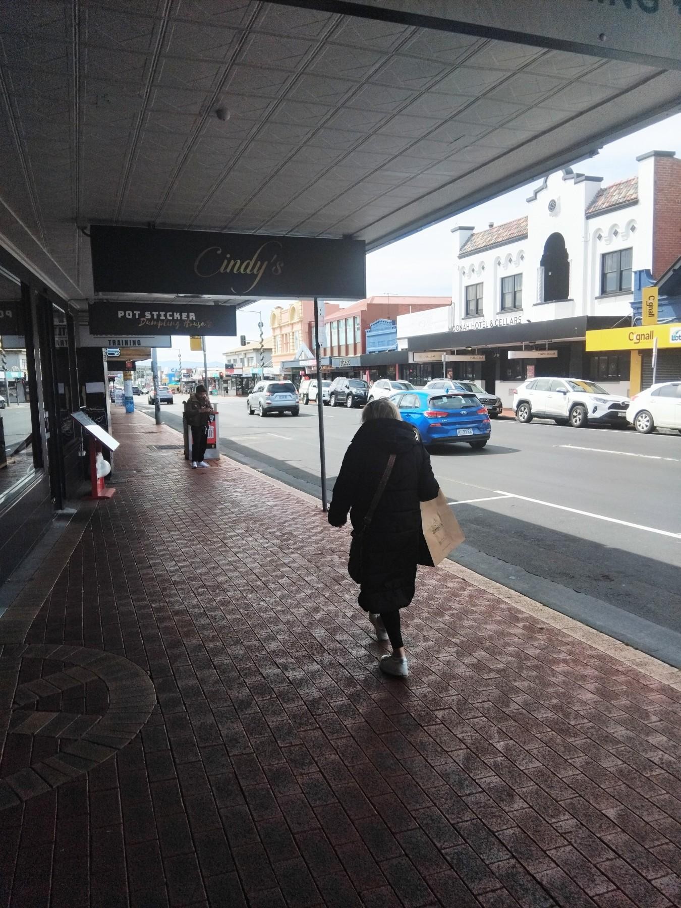 Under Contract 674361 3