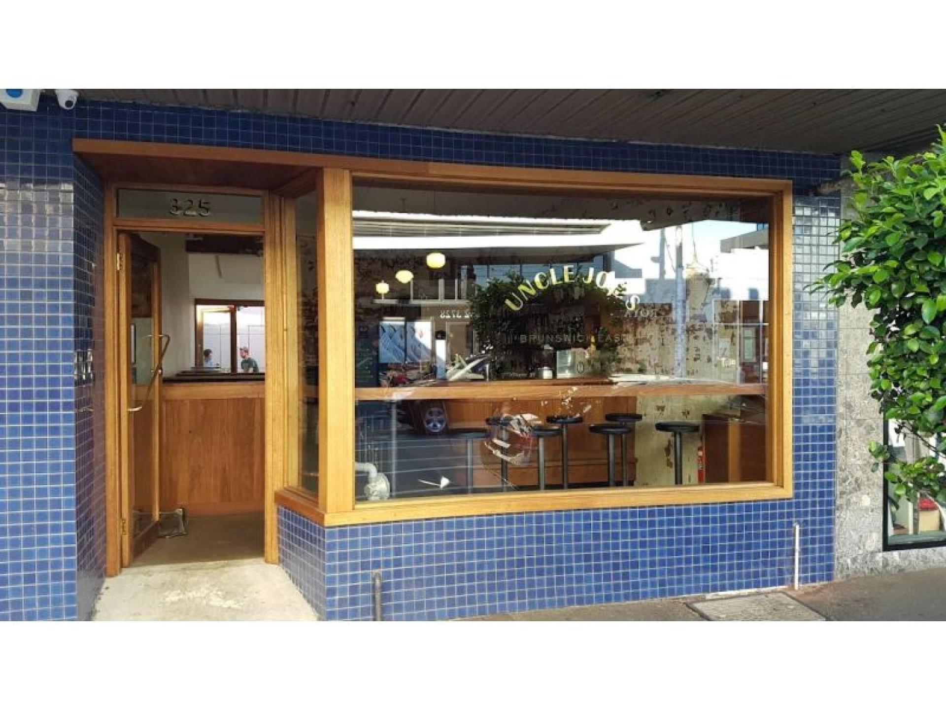 Uncle Joe's Wine Bar 674480 1