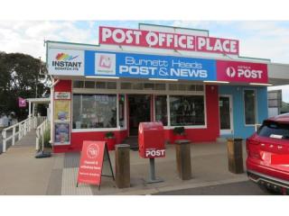 Burnett Heads Post and News (SP2522)
