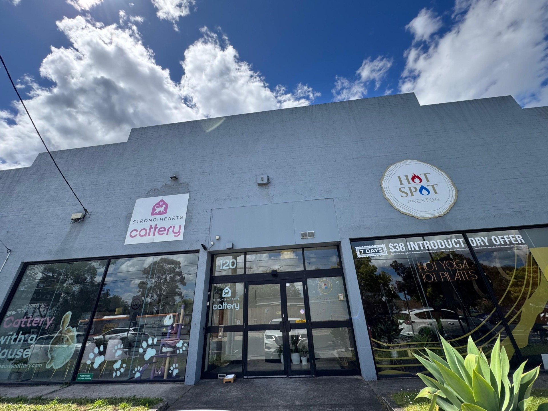 Established Hot Yoga & 674609 1