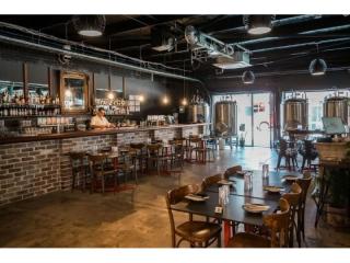 WELL-PRESENTED FREMANTLE VENUE WITH HIGH VALUE FIT-OUT