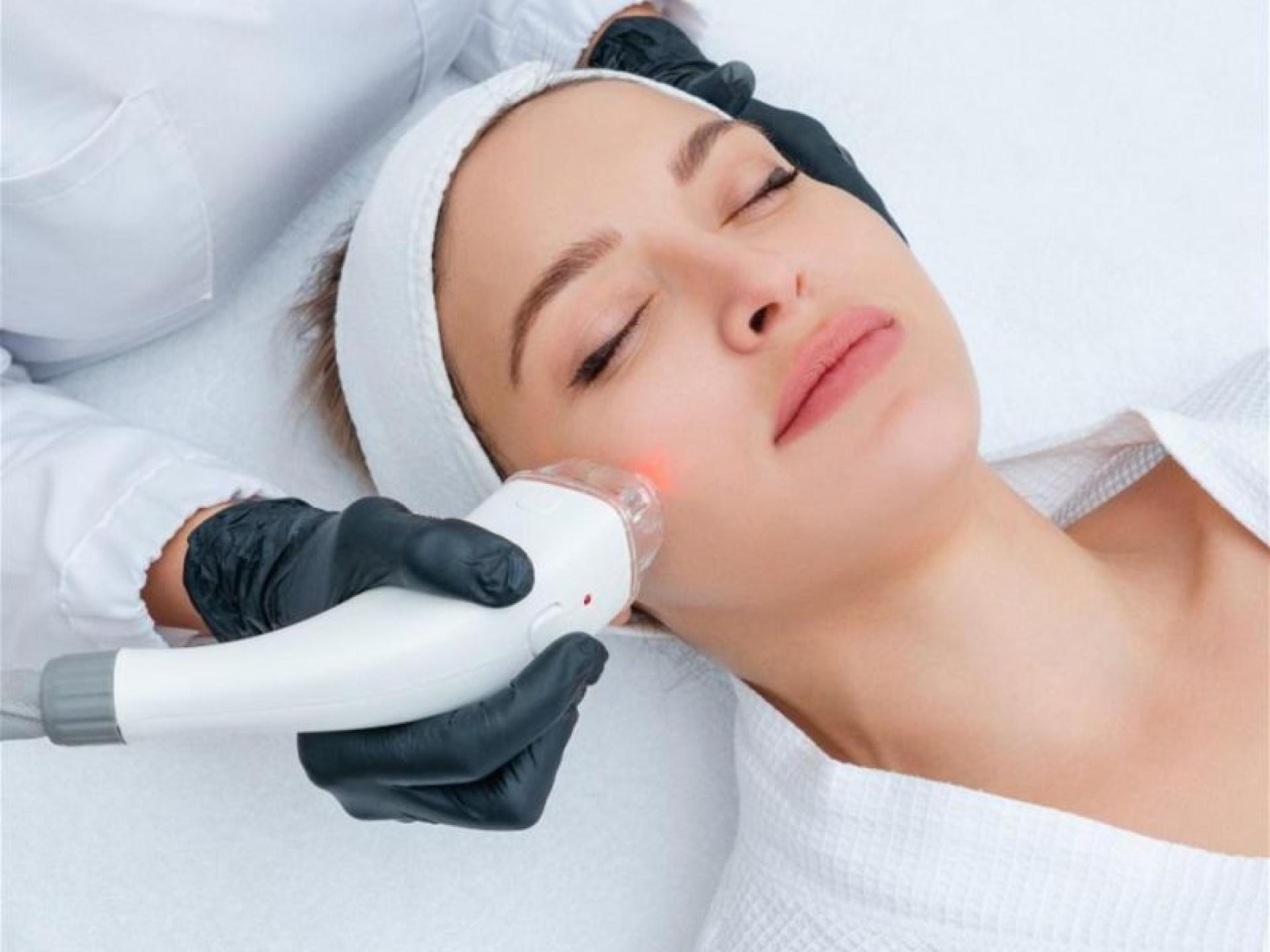Skincare & Advanced Skin 674723 1