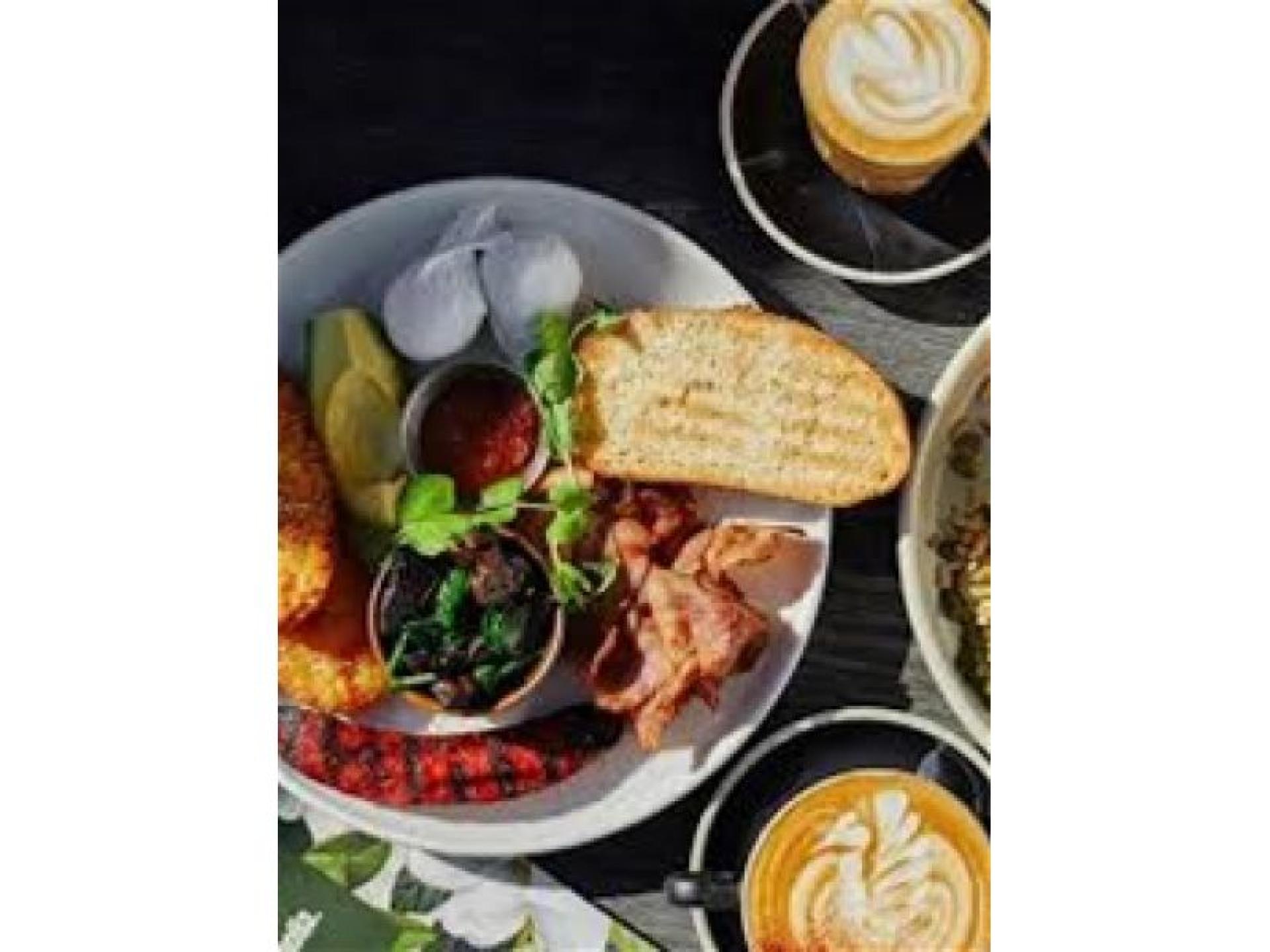 Cafe In St Kilda 674750 2