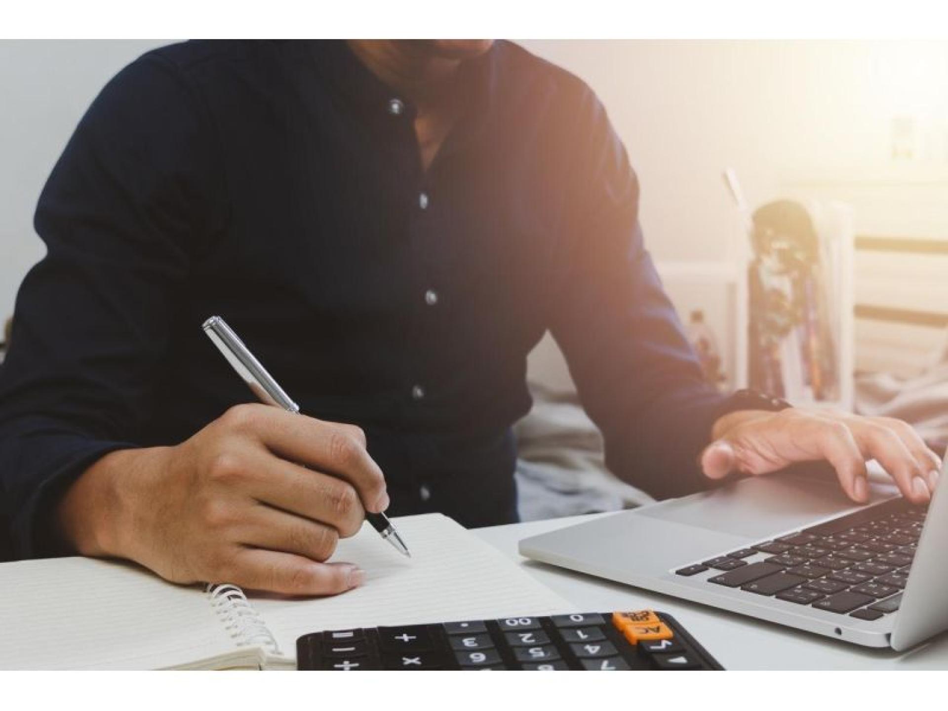 Long Established Mercantile Agency 674837 1