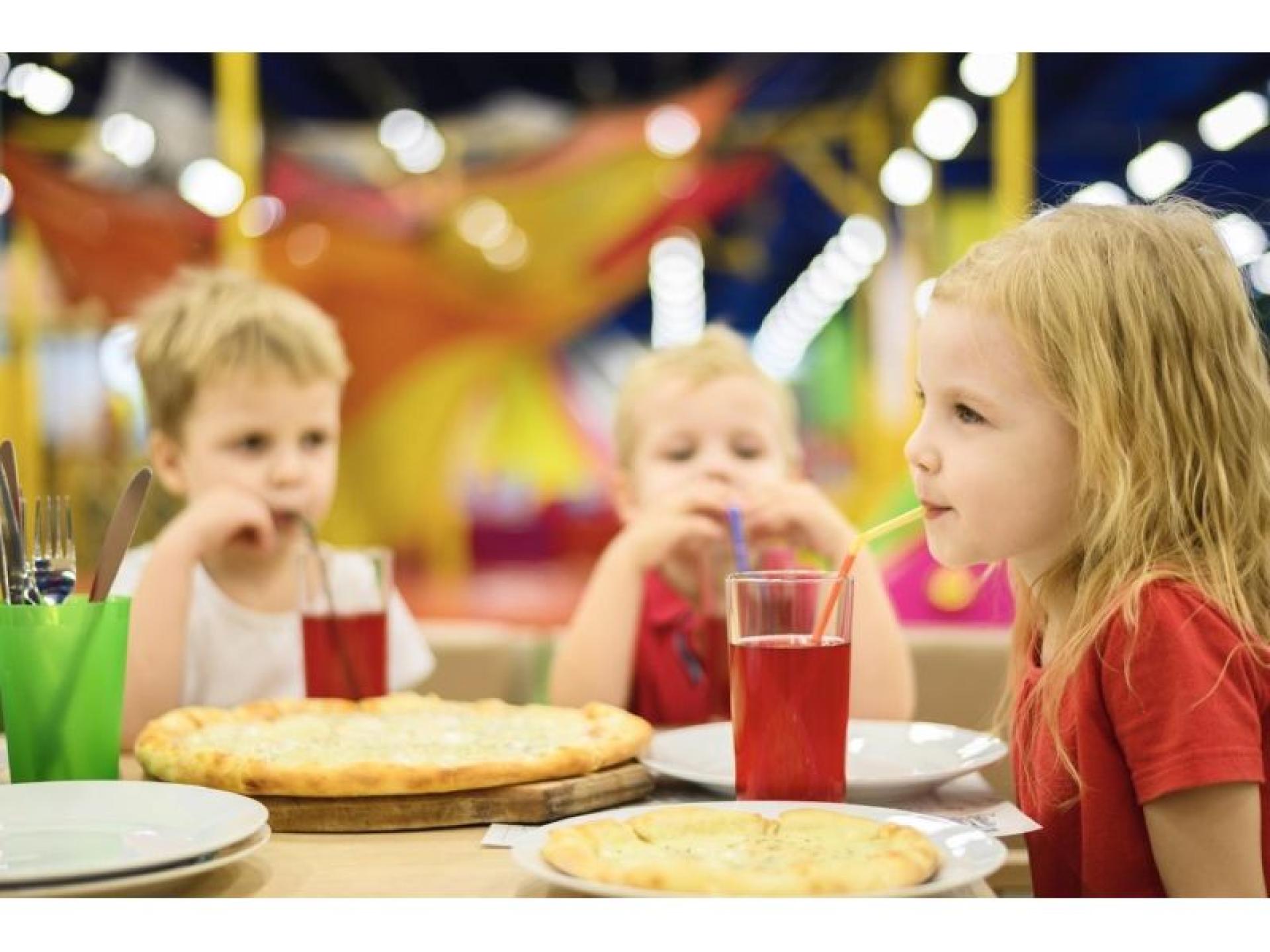 Price Drop! Upmarket Kids 674981 3