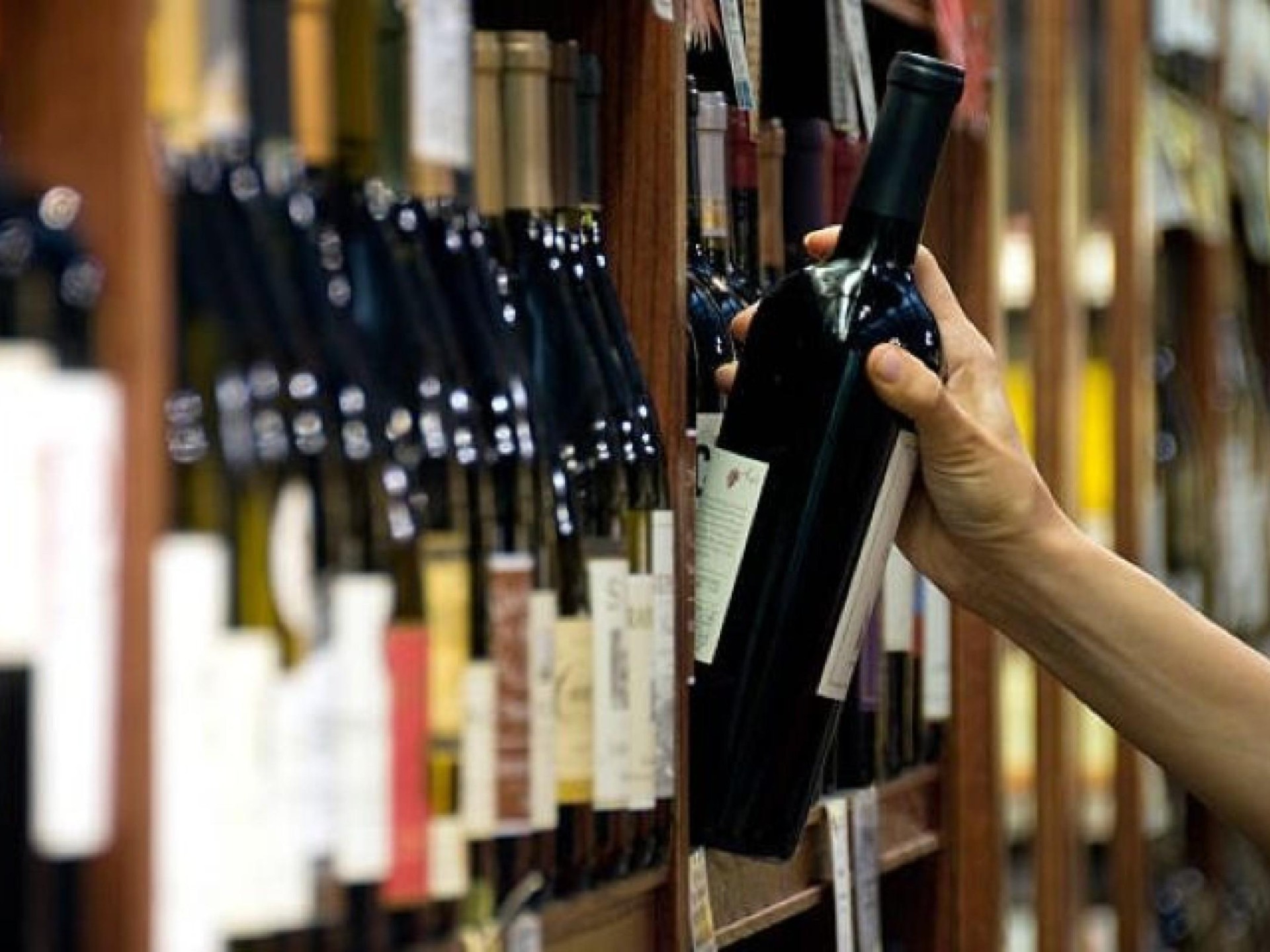 Long's Bottle Shop (business 675099 3