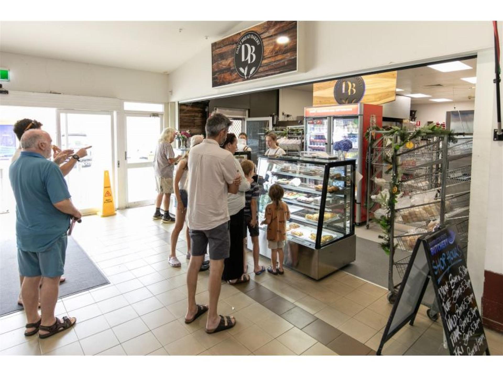 Profitable Bakery + Freehold 675172 2