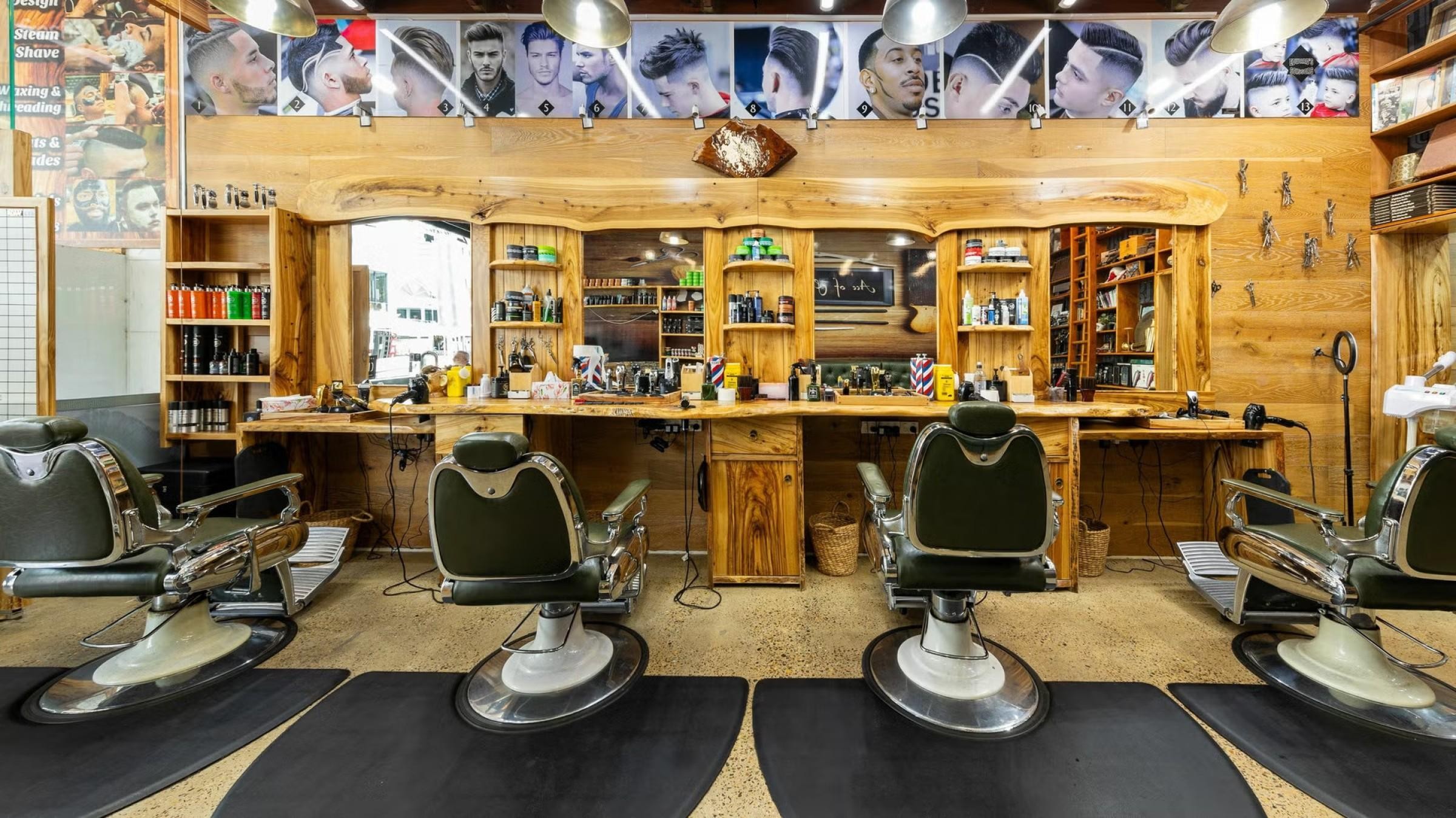 Turnkey High Cashflow Barbershop! 675335 2