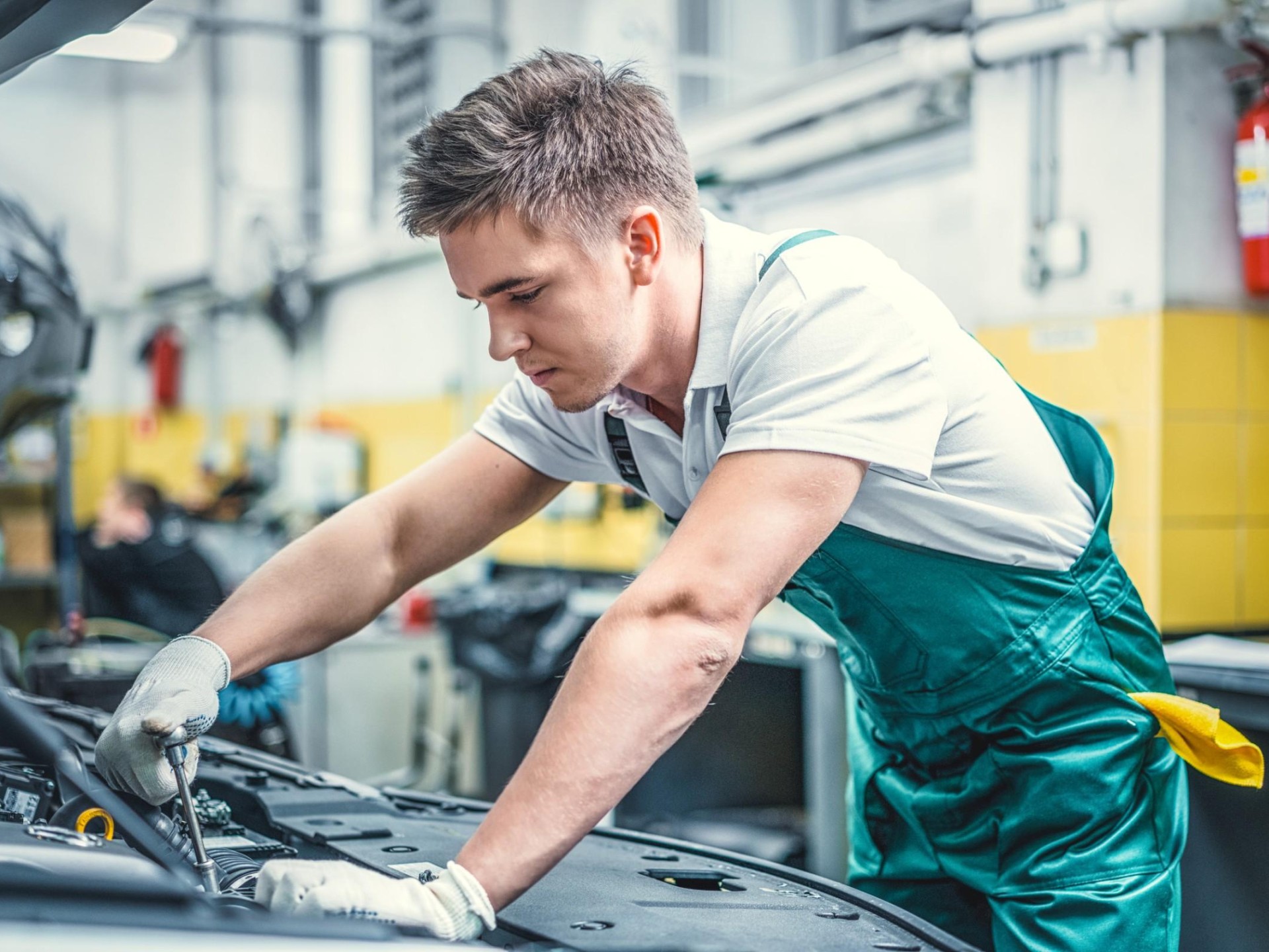 Automotive Sales Business On 675412 1