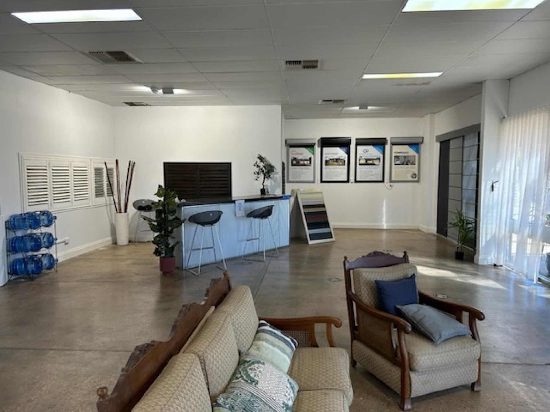 Well-established Window Furnishings Business 675528 2