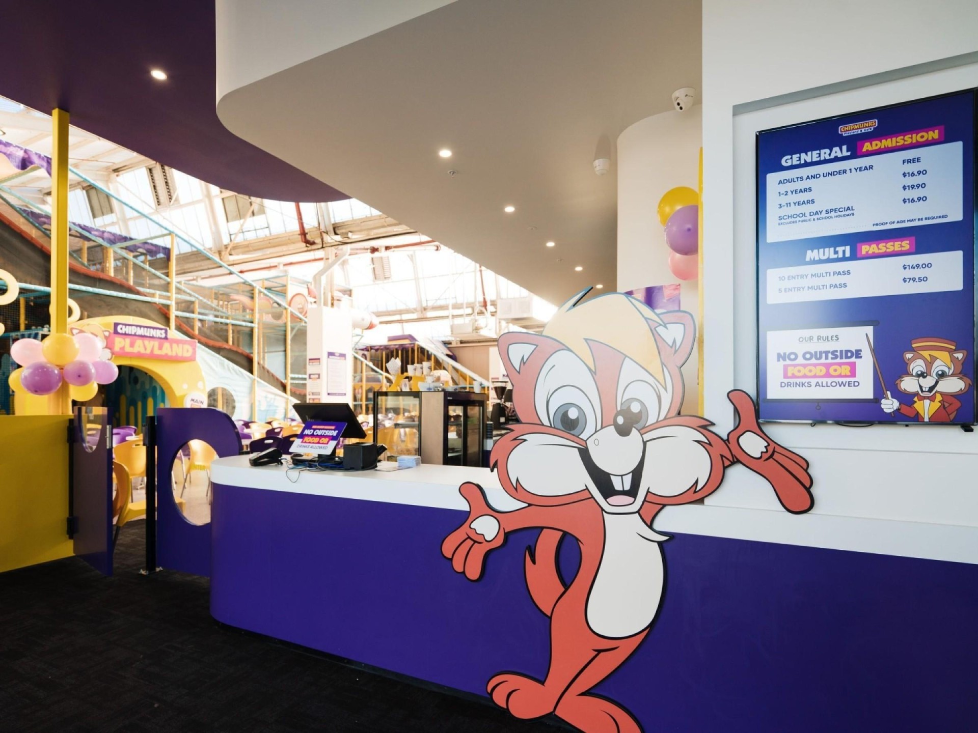 Established Children's Playland & 675573 3
