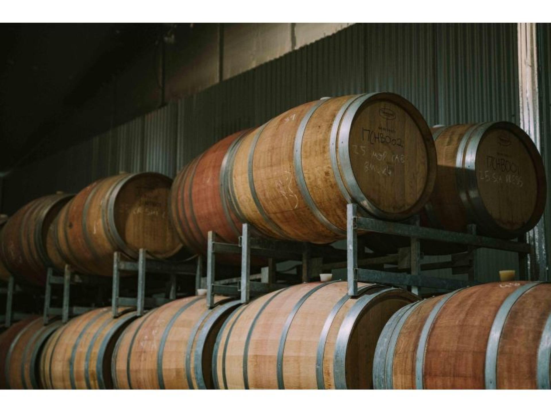 Award-winning Two Figs Winery 675781 2