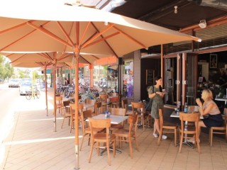 BEST IN WA COFFEE SHOP CAFE. FULL LIQUOR BAR LICENSE APPROVAL PENDING. WESTERN SUBURBS LOCATION.