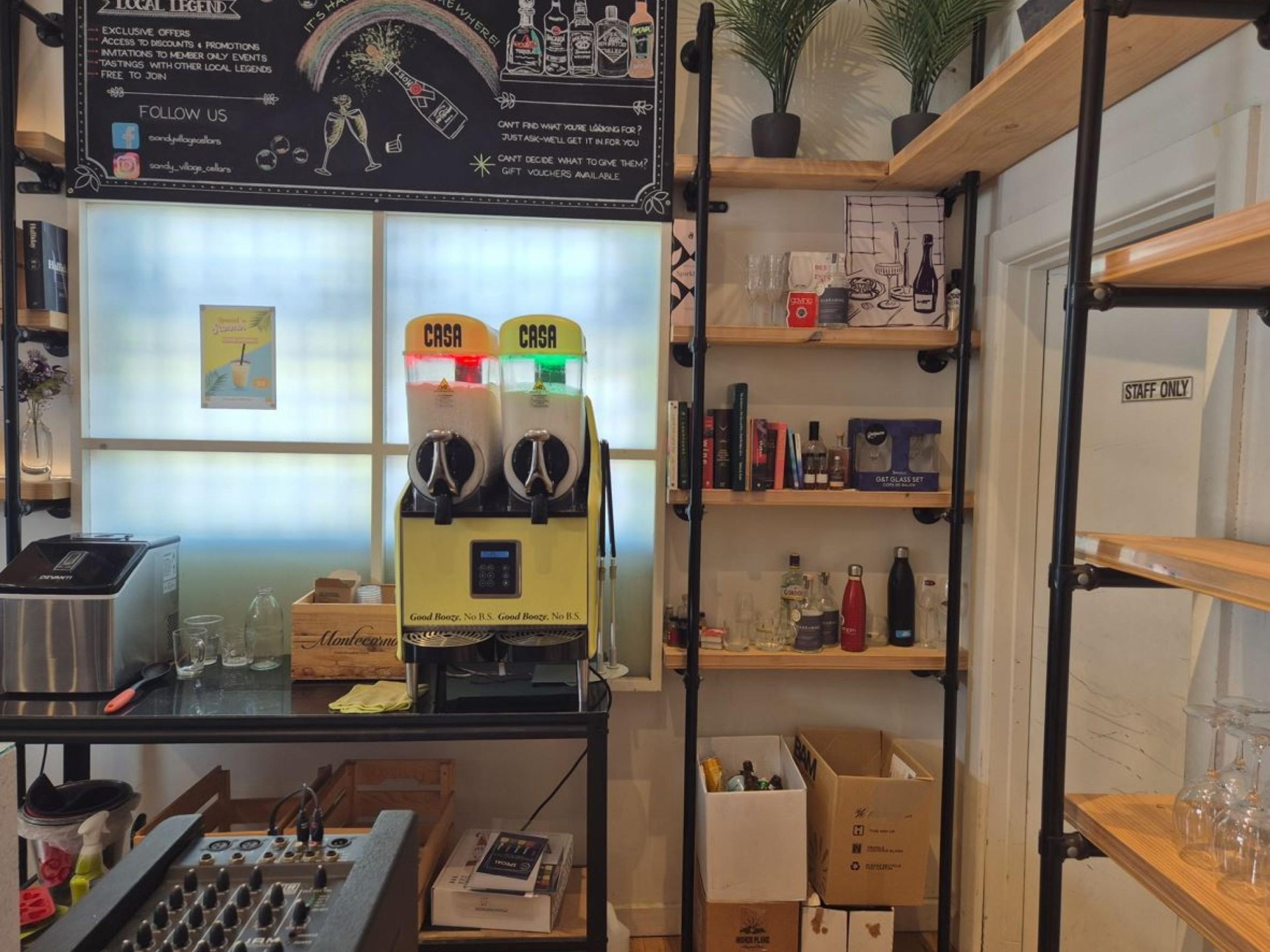 Coastal Wine Bar & 675856 2